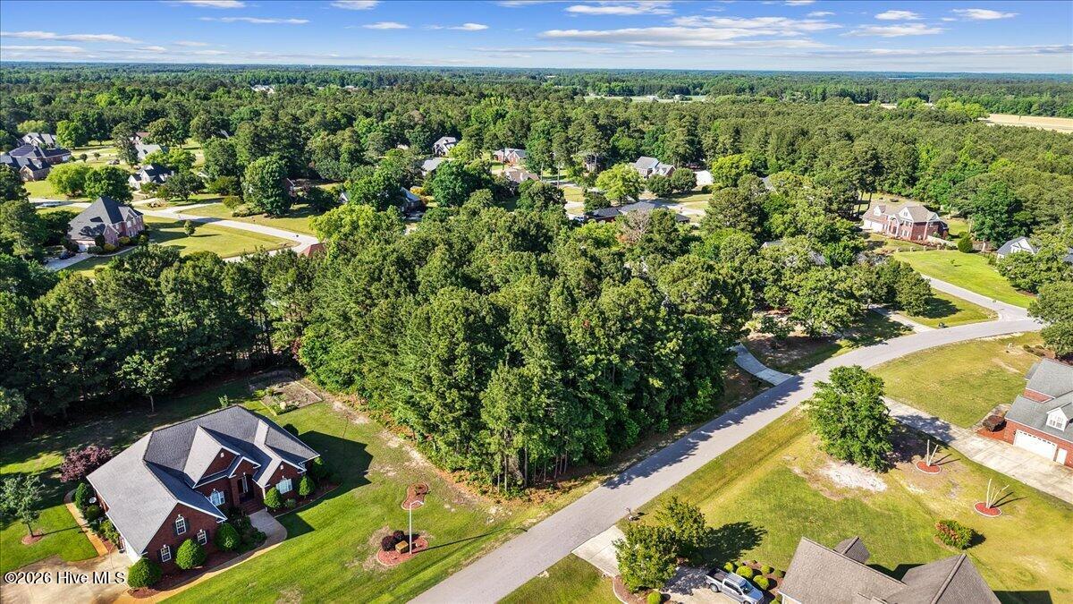 305 Chancery Drive Property Photo 18