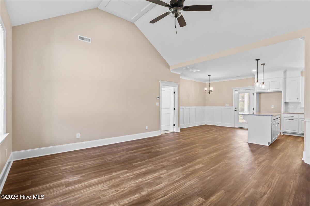 3809 Lightwater Lane Property Photo 4