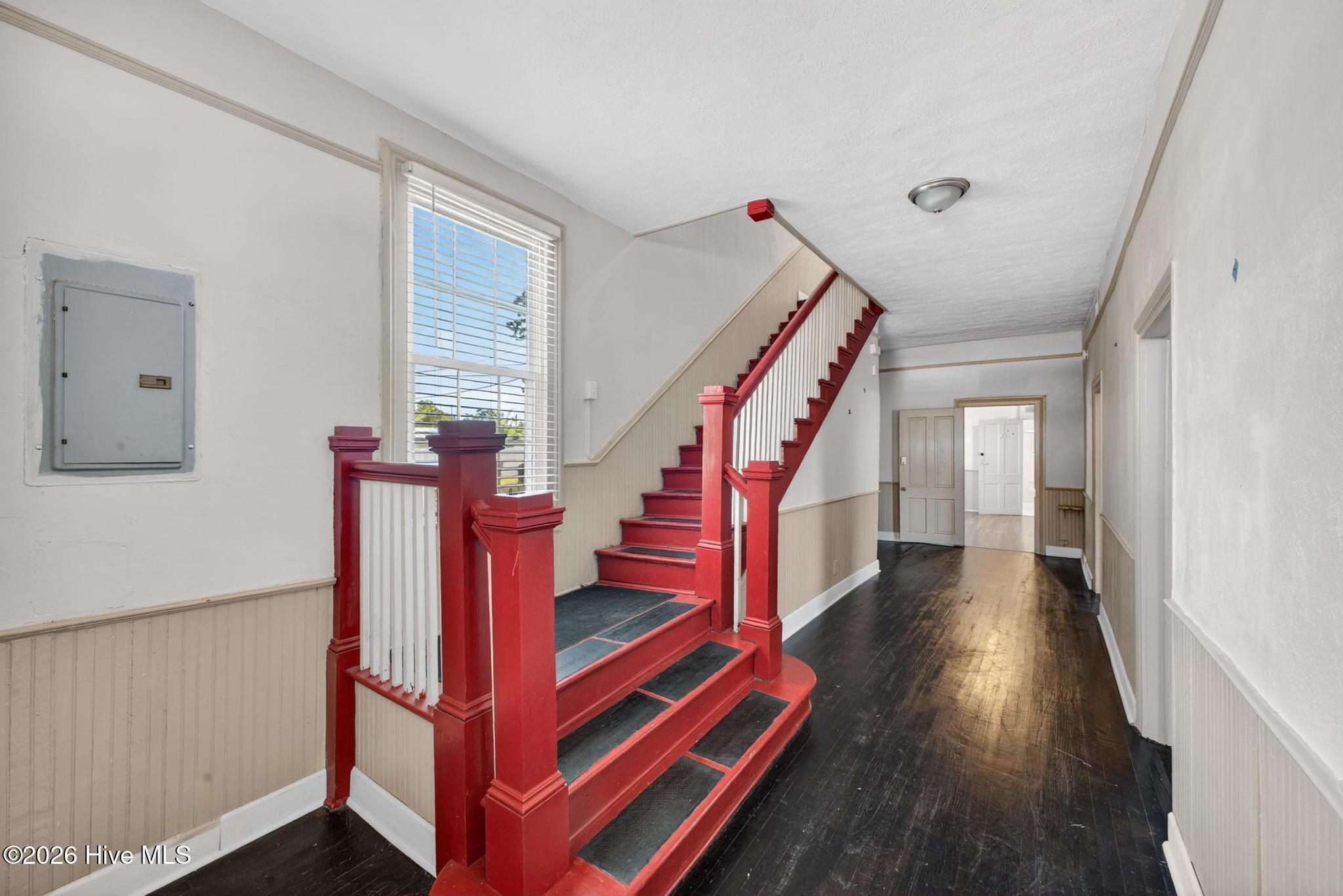 1102 Phillips Street Property Photo 2