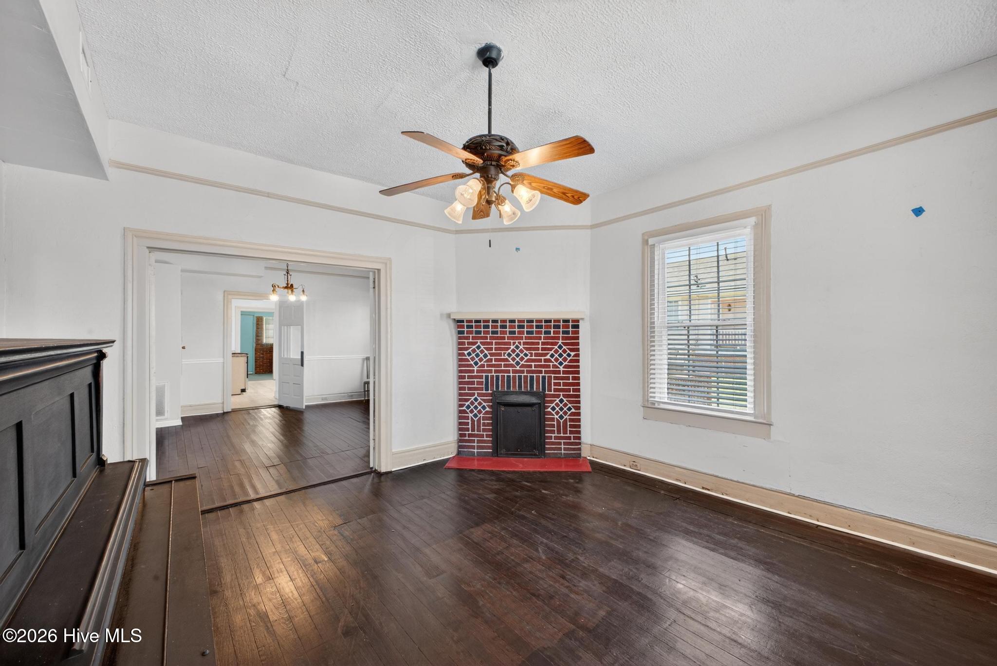 1102 Phillips Street Property Photo 6
