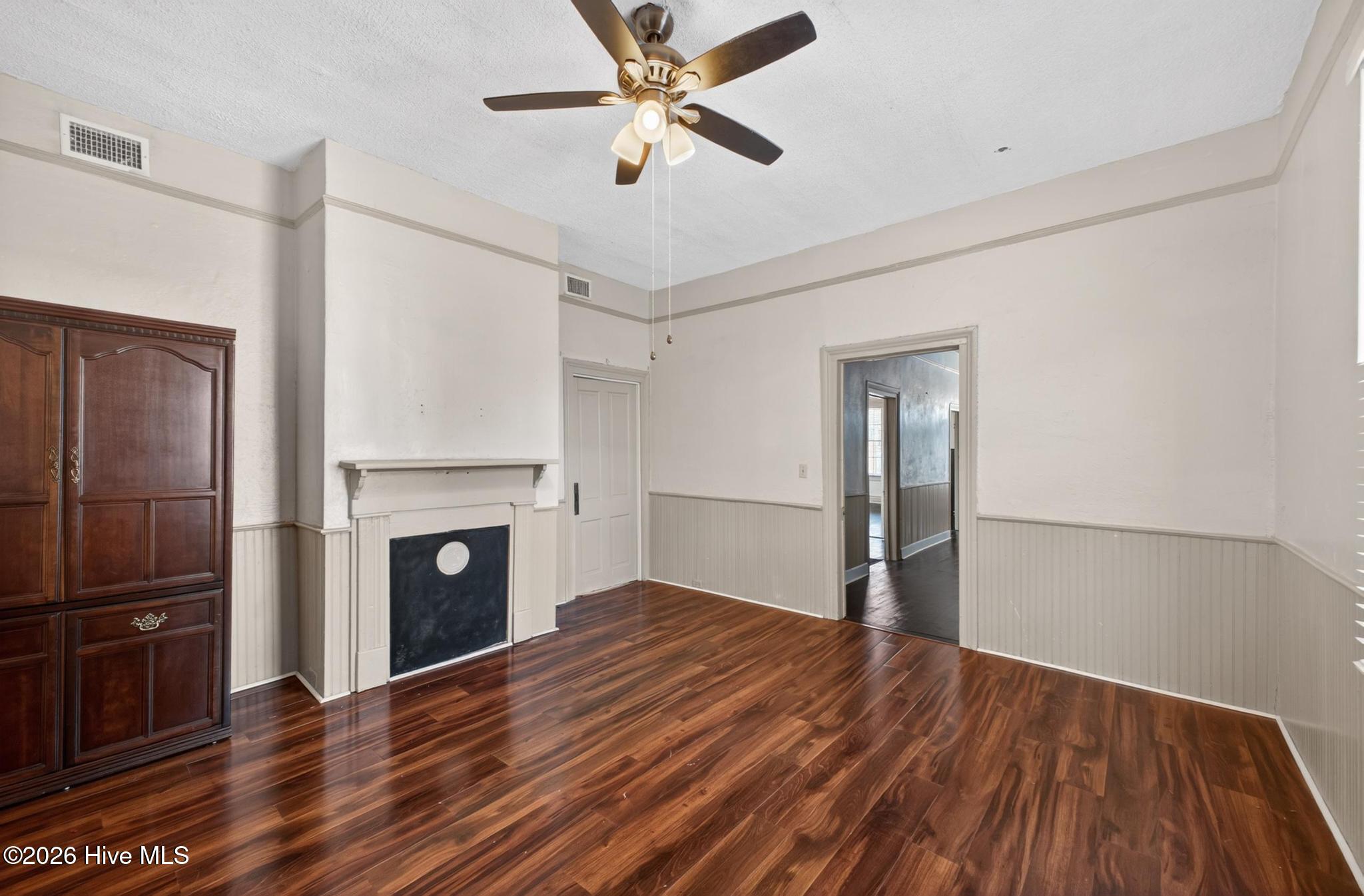 1102 Phillips Street Property Photo 15