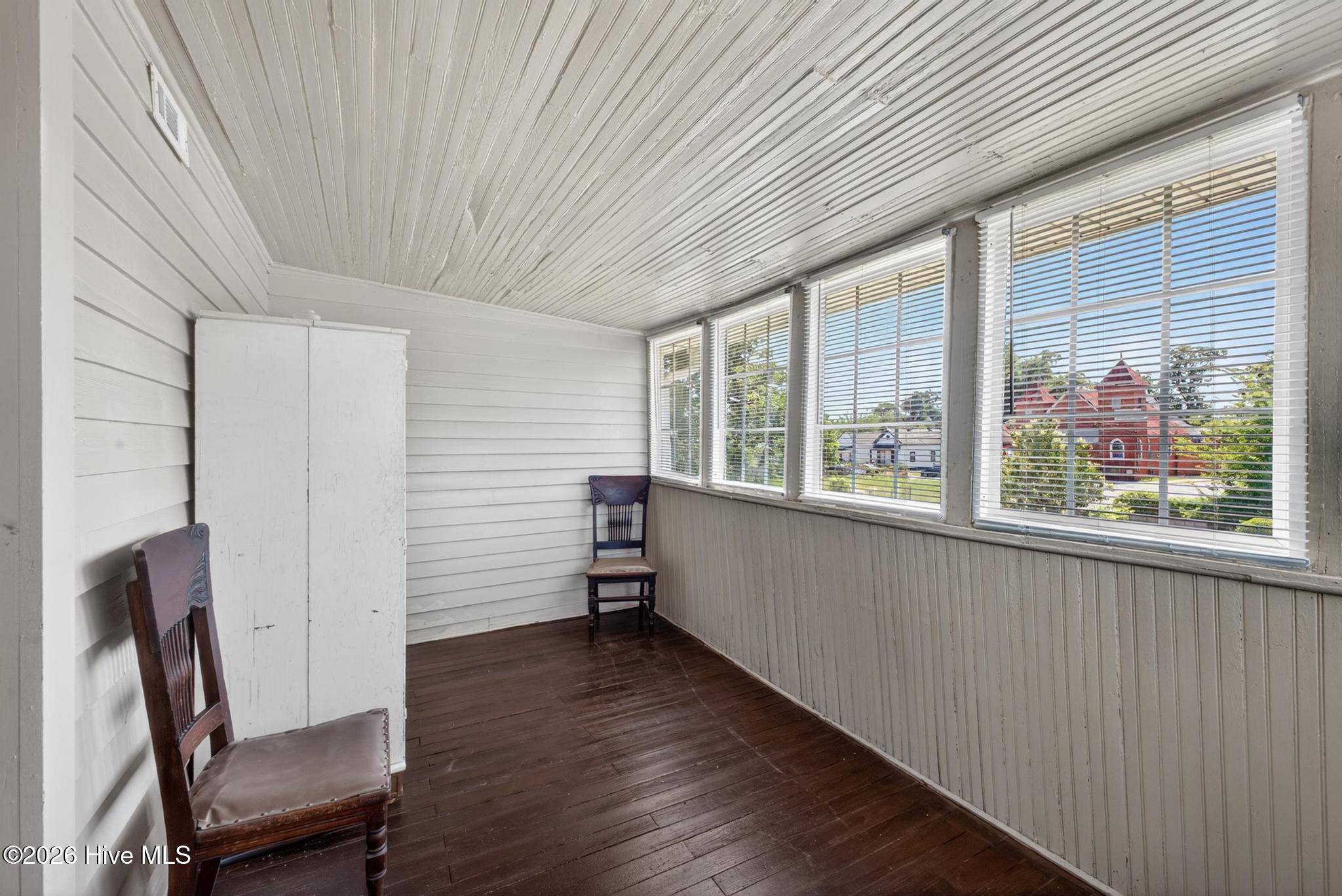 1102 Phillips Street Property Photo 29