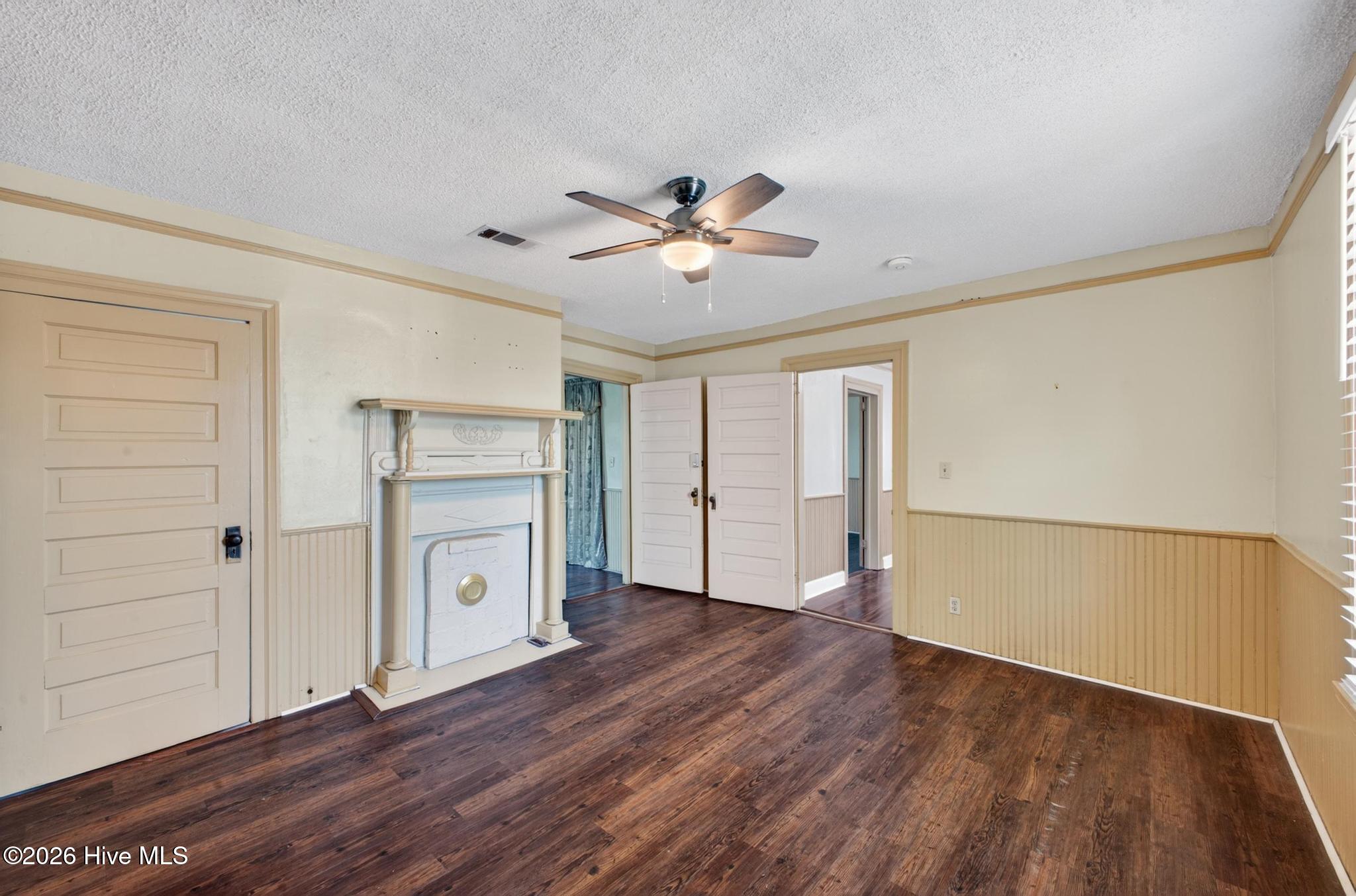 1102 Phillips Street Property Photo 33