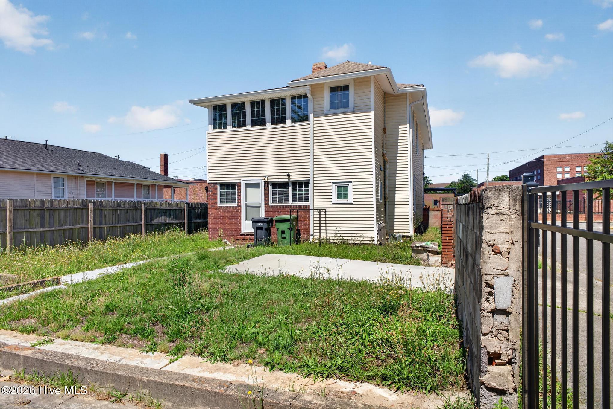 1102 Phillips Street Property Photo 38