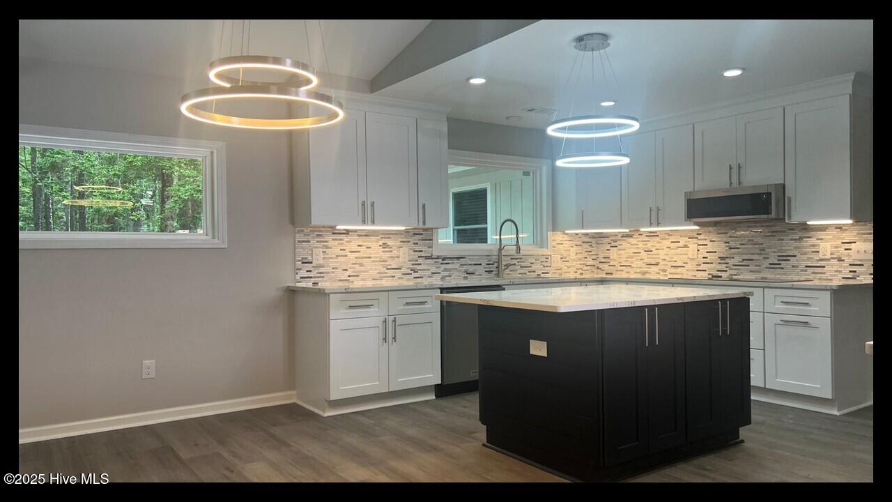 20 Sunfield Drive Property Photo 9