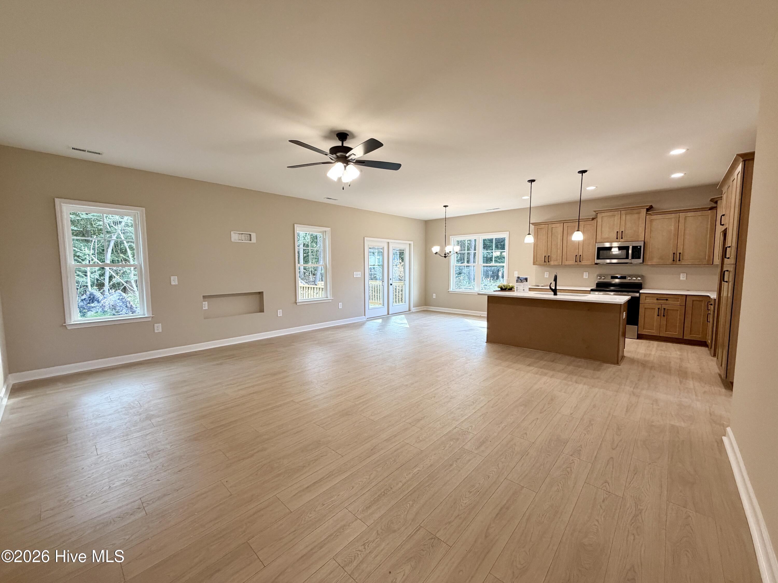 3704 Huntcliff Drive Property Photo 4