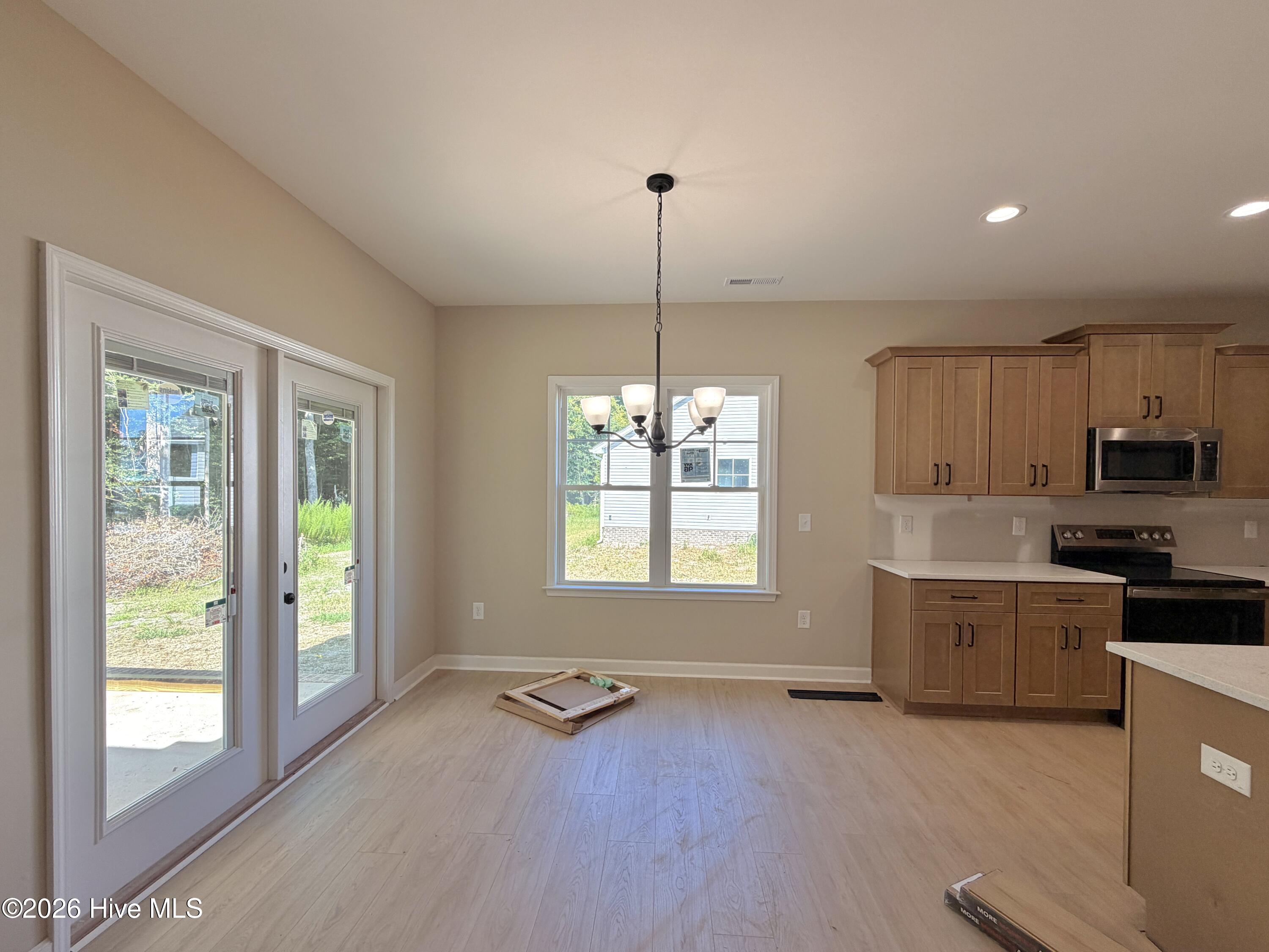 3704 Huntcliff Drive Property Photo 6