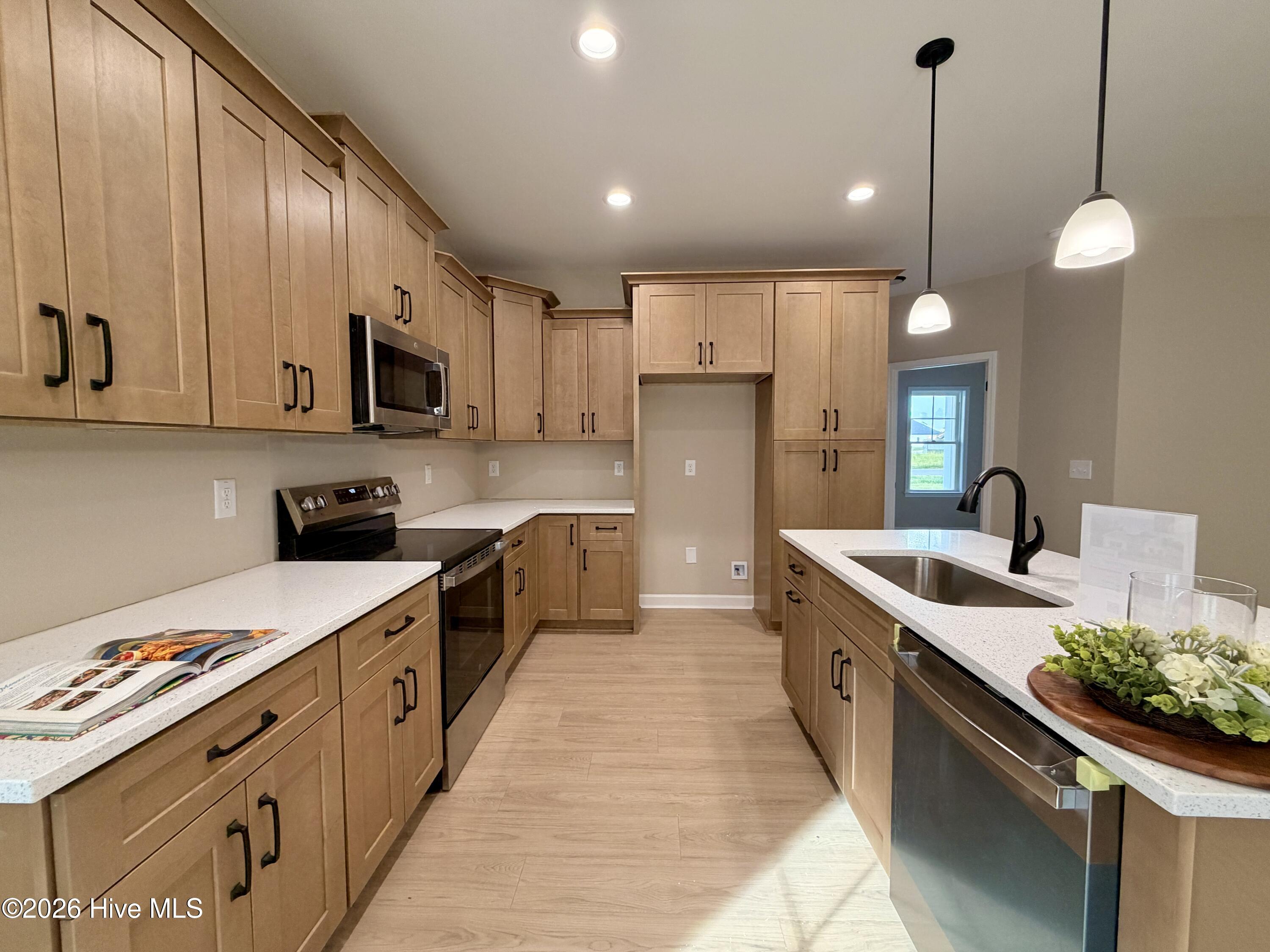 3704 Huntcliff Drive Property Photo 11