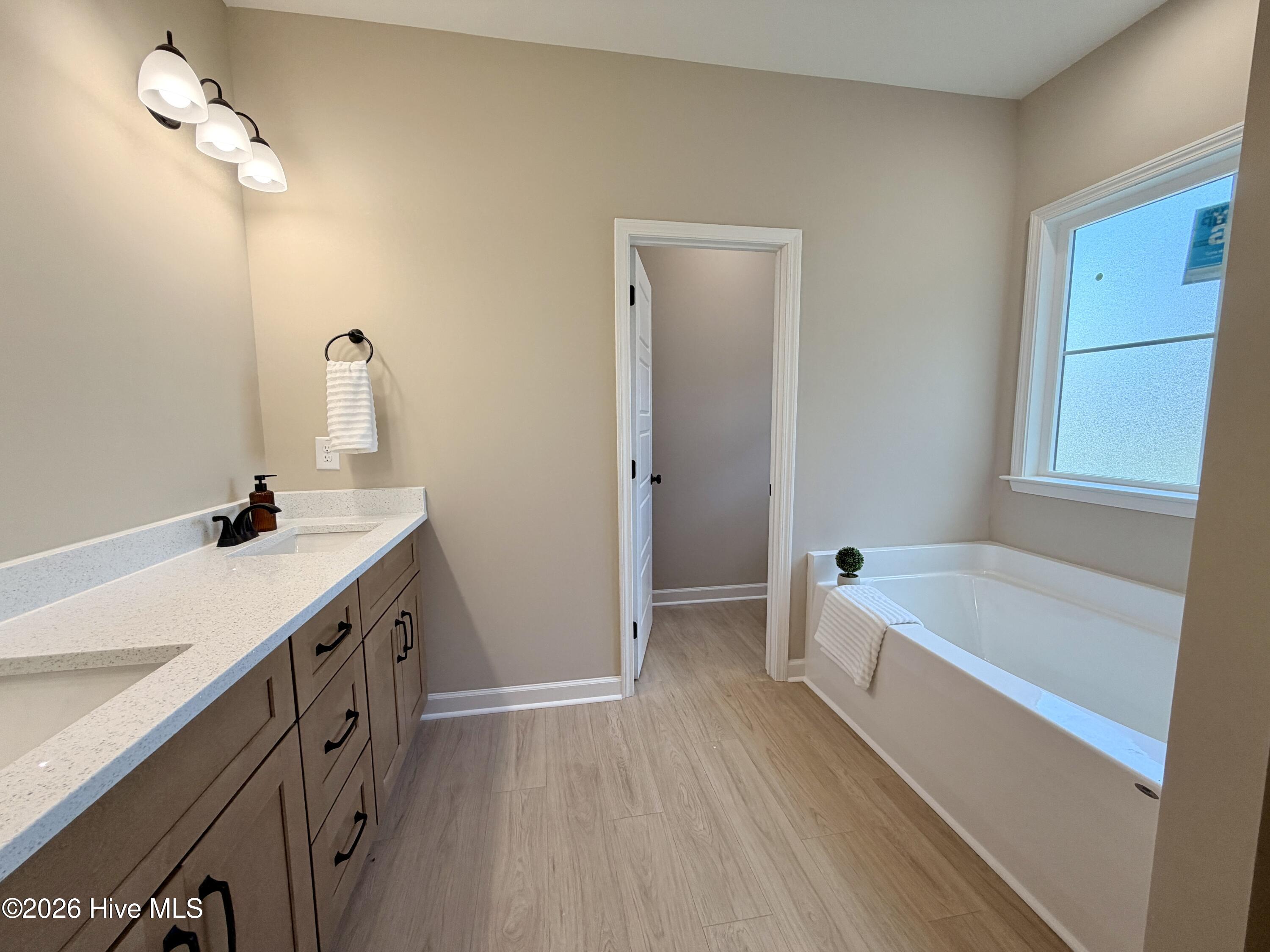 3704 Huntcliff Drive Property Photo 17