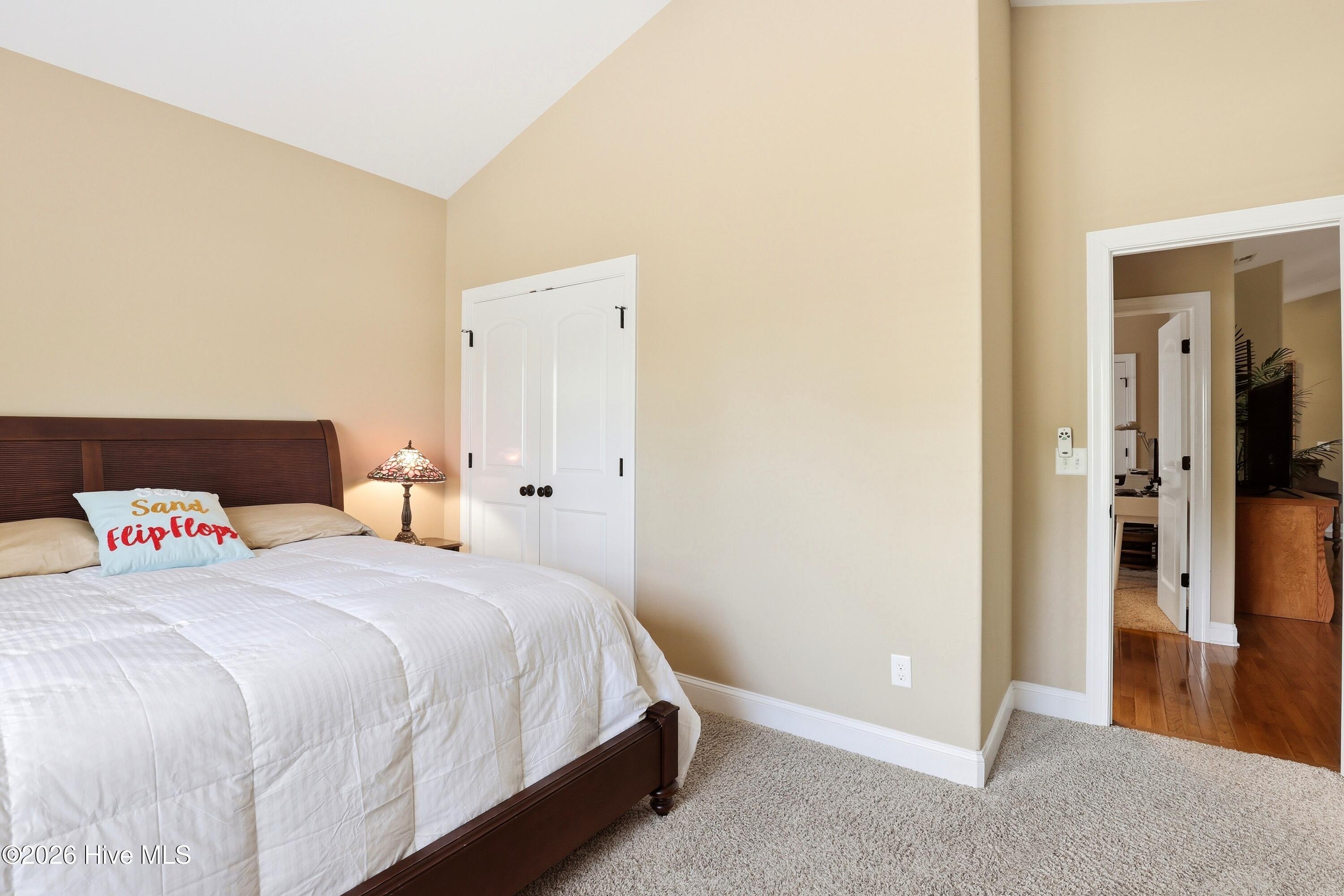 332 Ne 52nd Street Property Photo 22