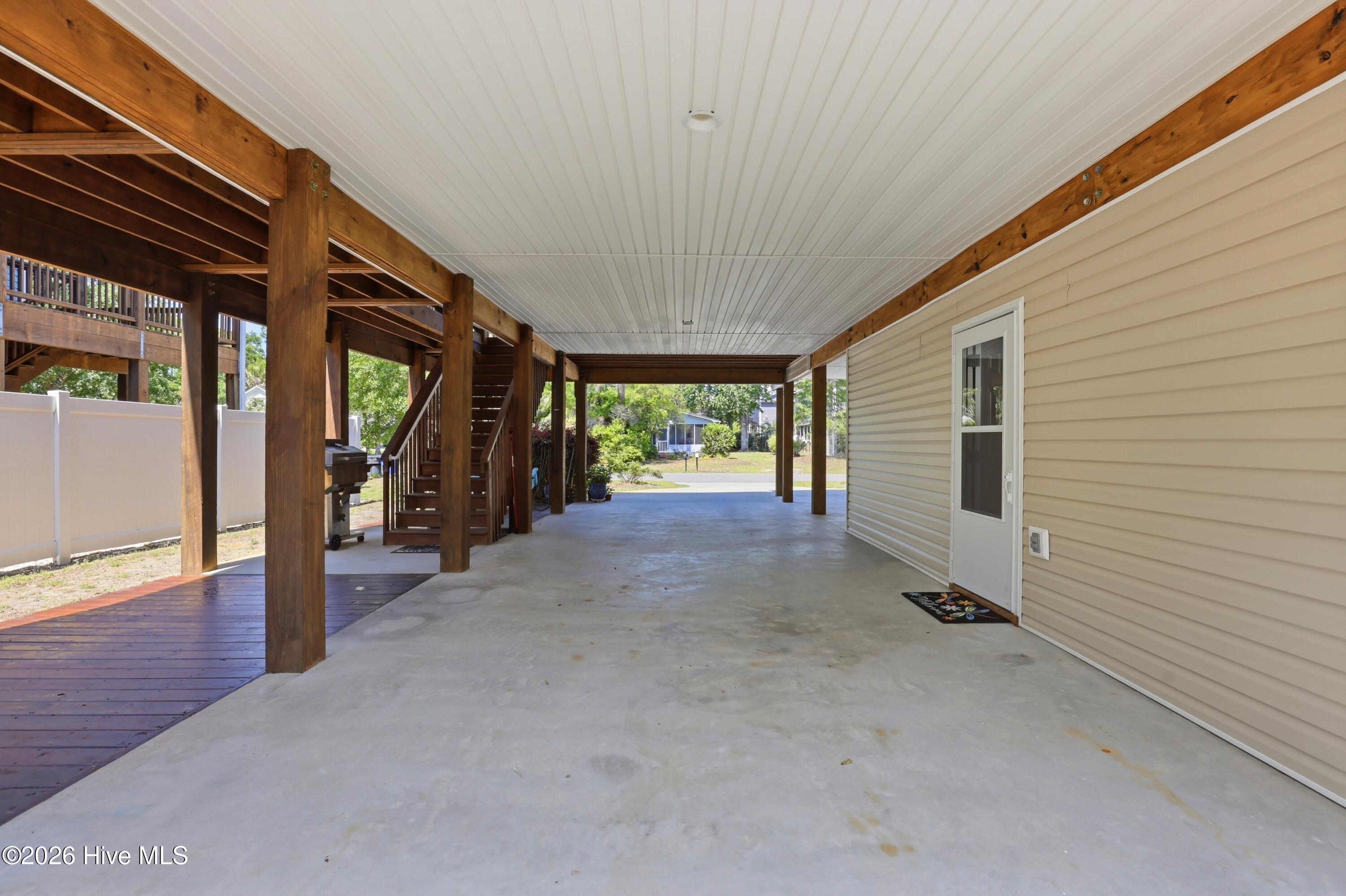 332 Ne 52nd Street Property Photo 33