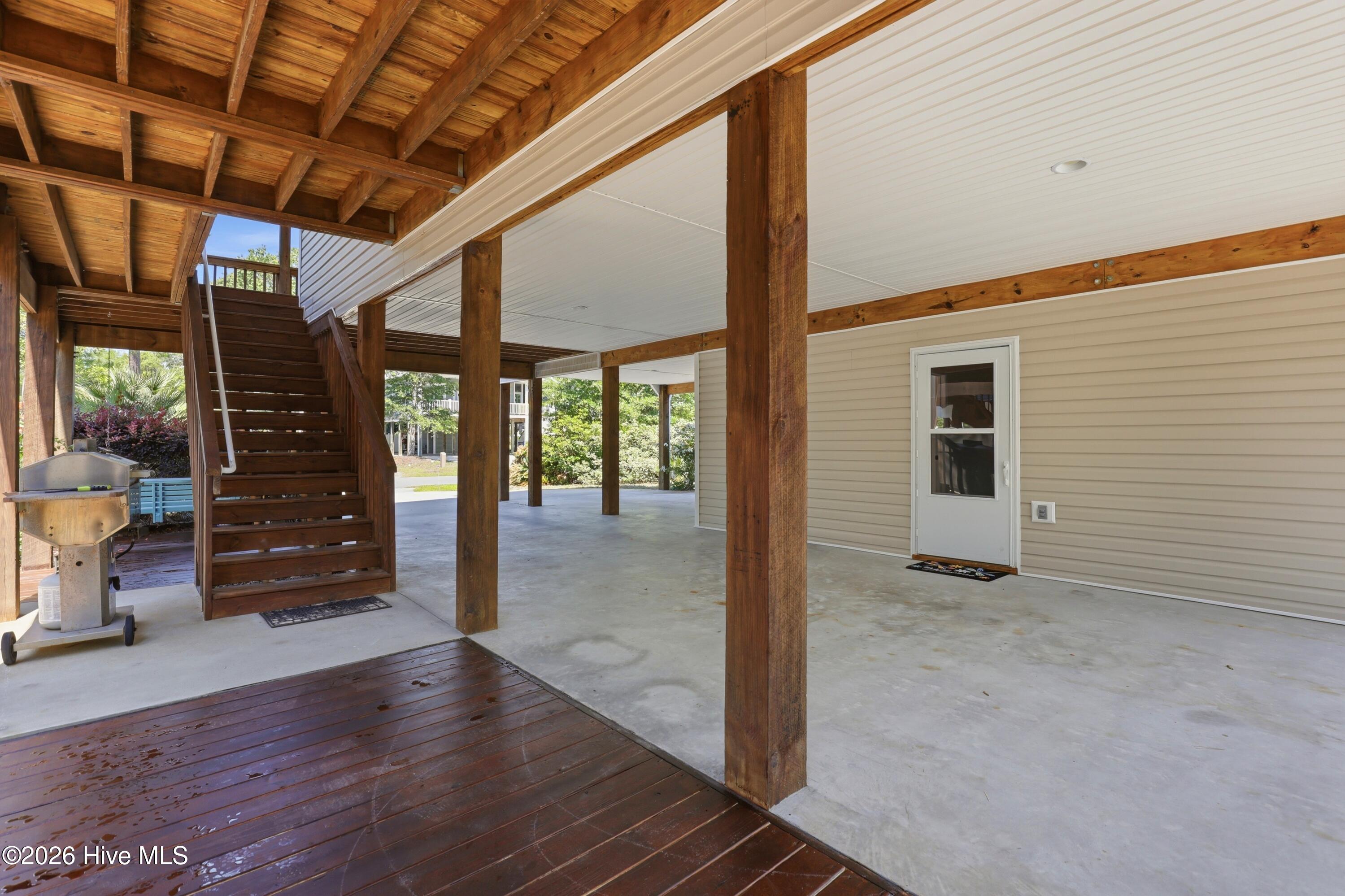 332 Ne 52nd Street Property Photo 36