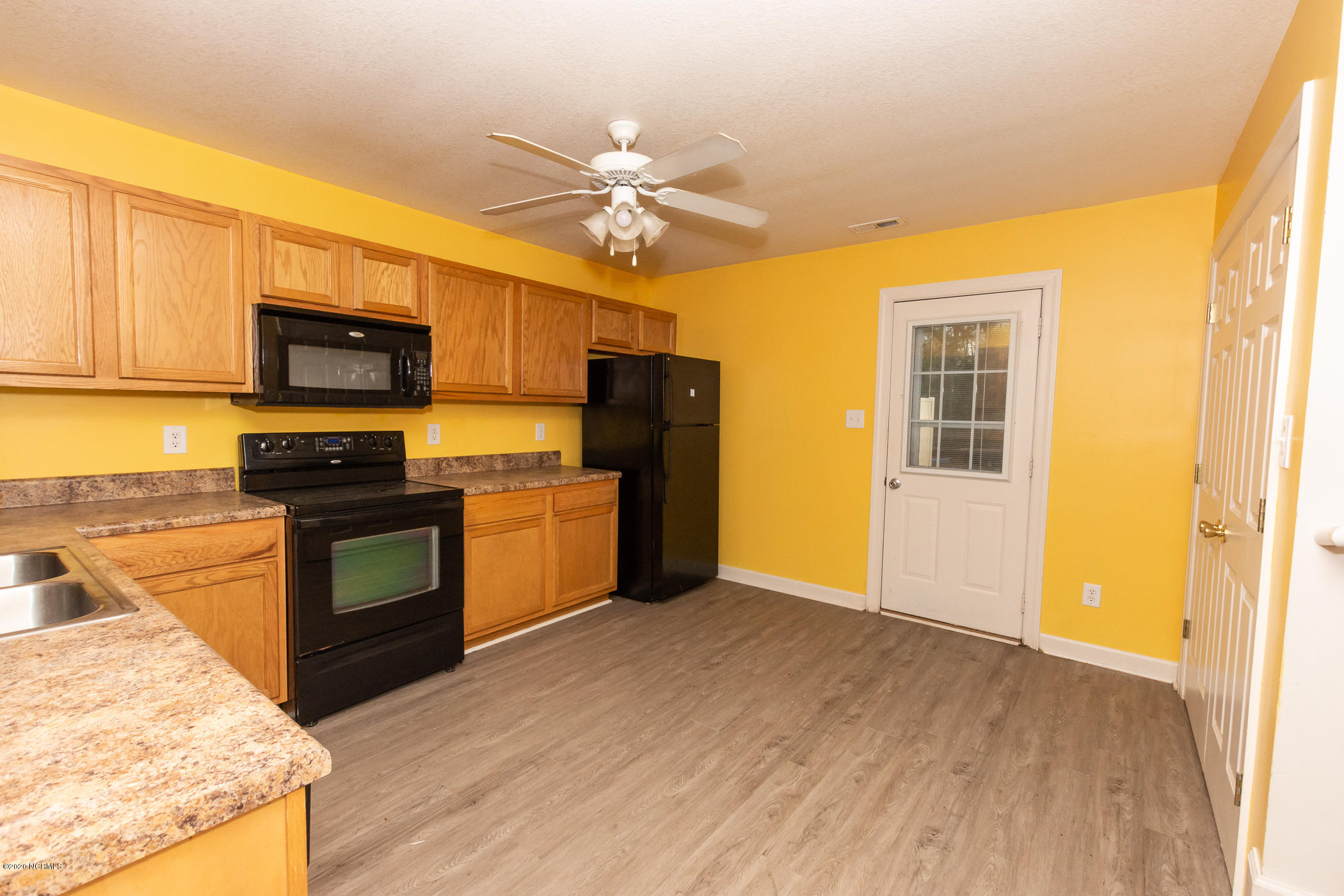 104 Streamwood Drive Property Photo 7