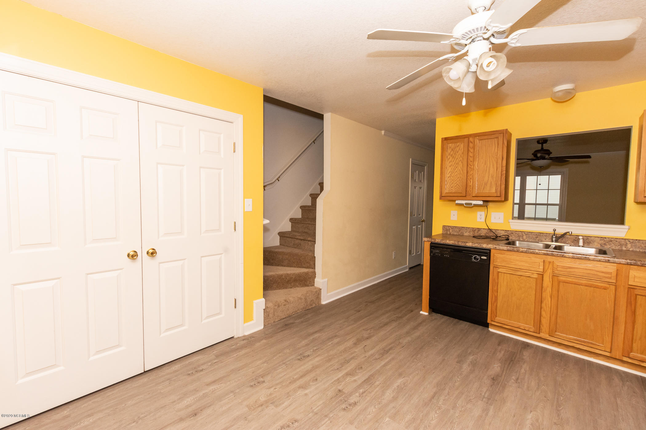 104 Streamwood Drive Property Photo 8