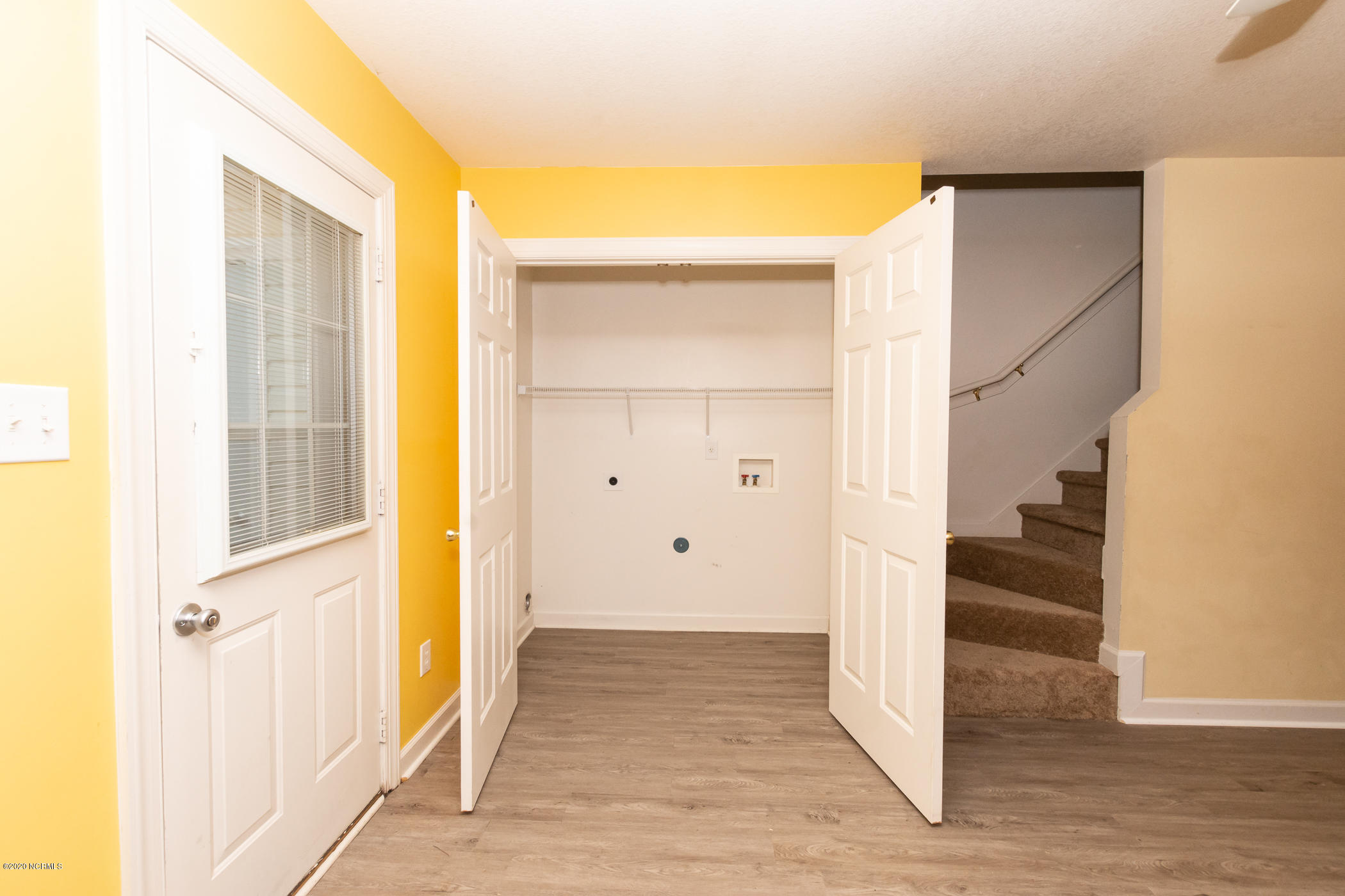 104 Streamwood Drive Property Photo 9