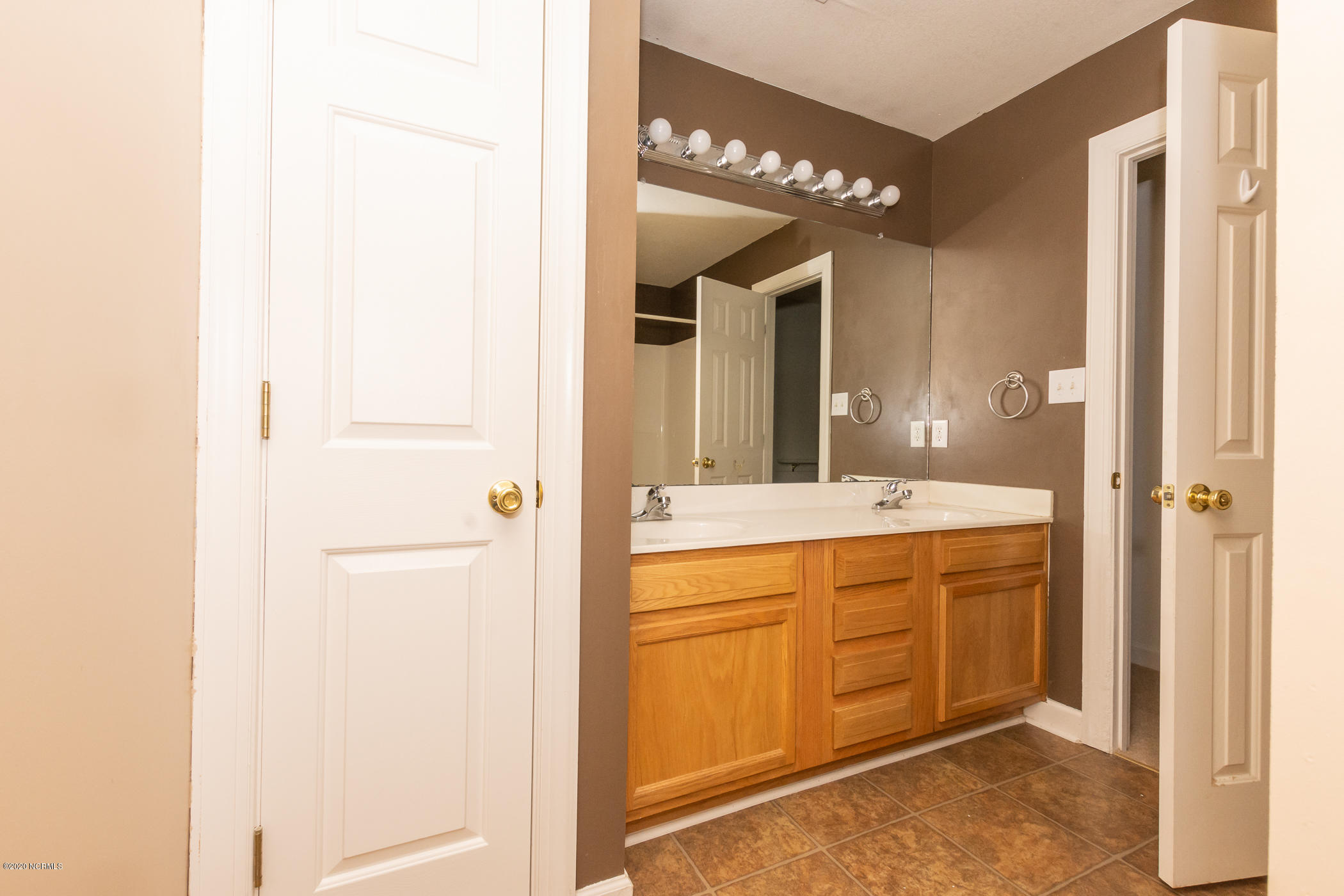 104 Streamwood Drive Property Photo 20