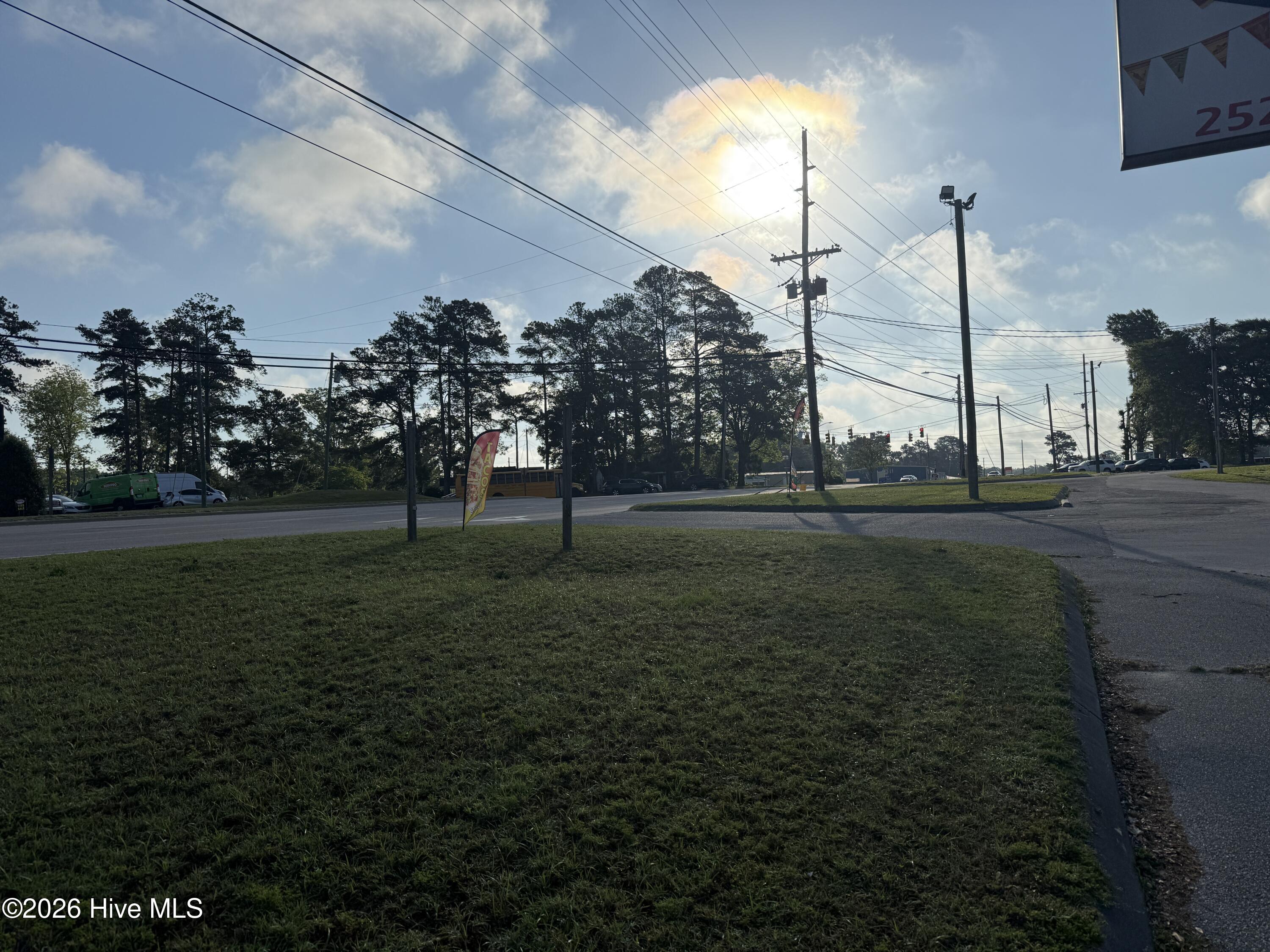1115 John Small Avenue Property Photo 13