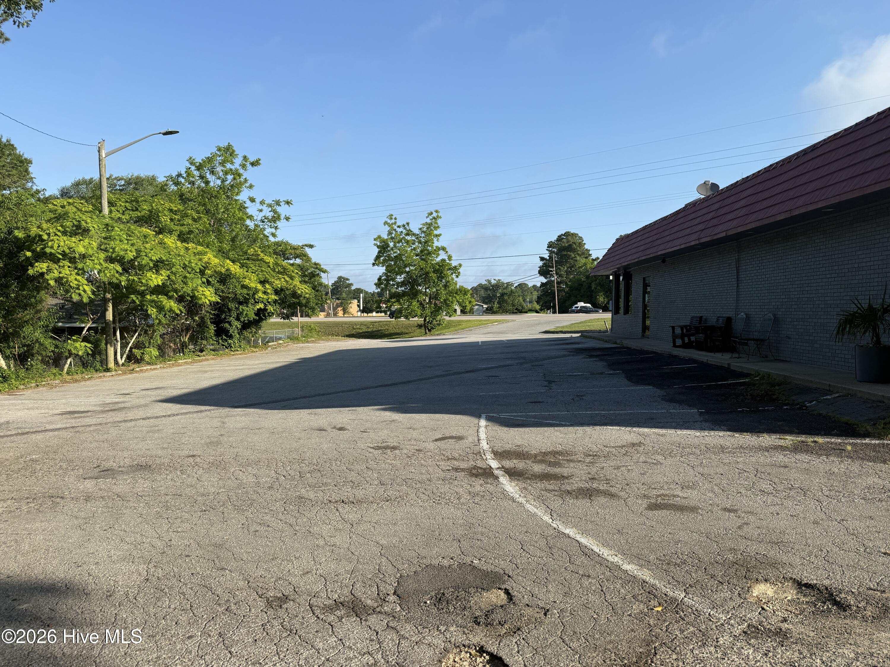 1115 John Small Avenue Property Photo 18