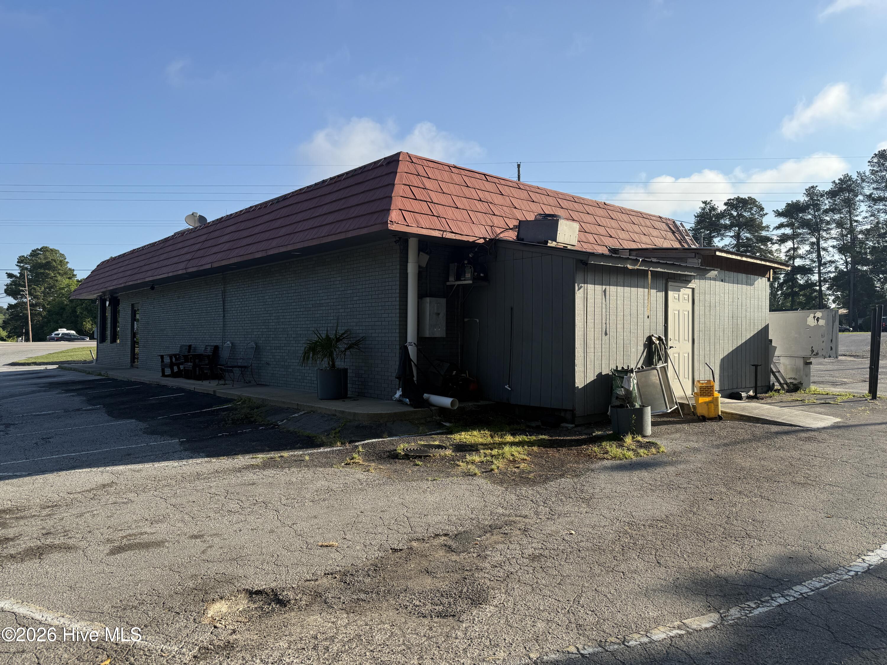 1115 John Small Avenue Property Photo 19