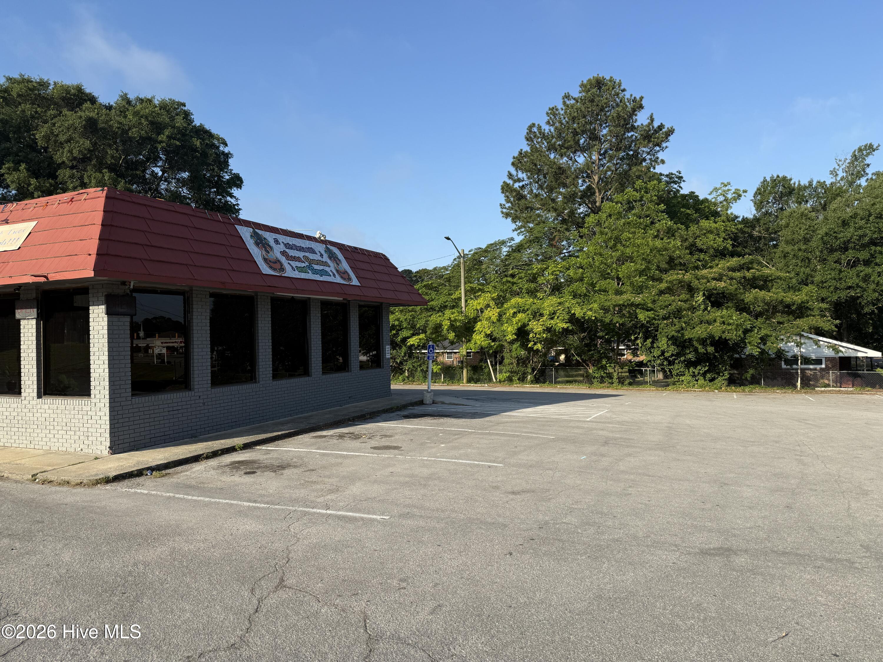 1115 John Small Avenue Property Photo 25