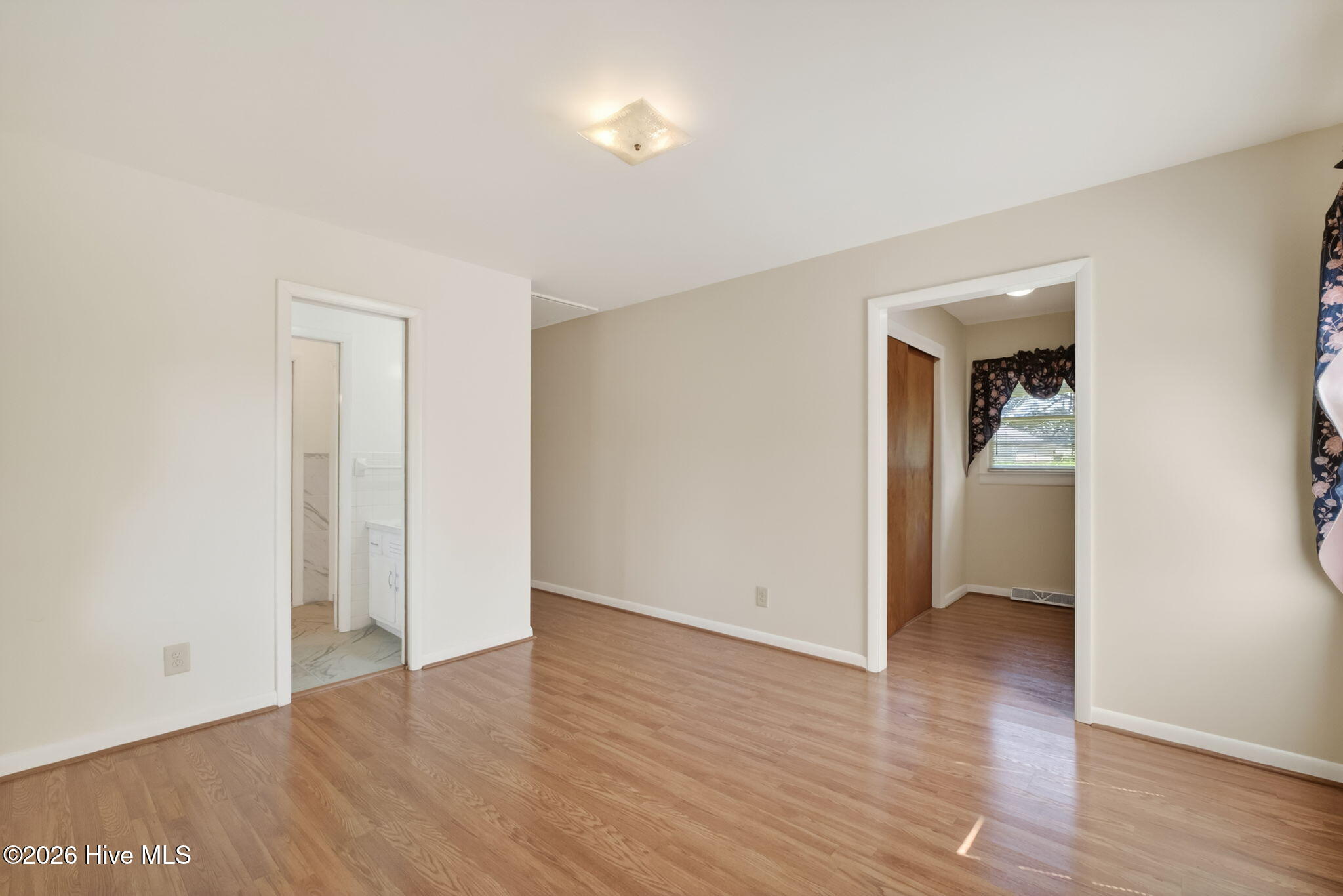 403 S Pearl Street Property Photo 22