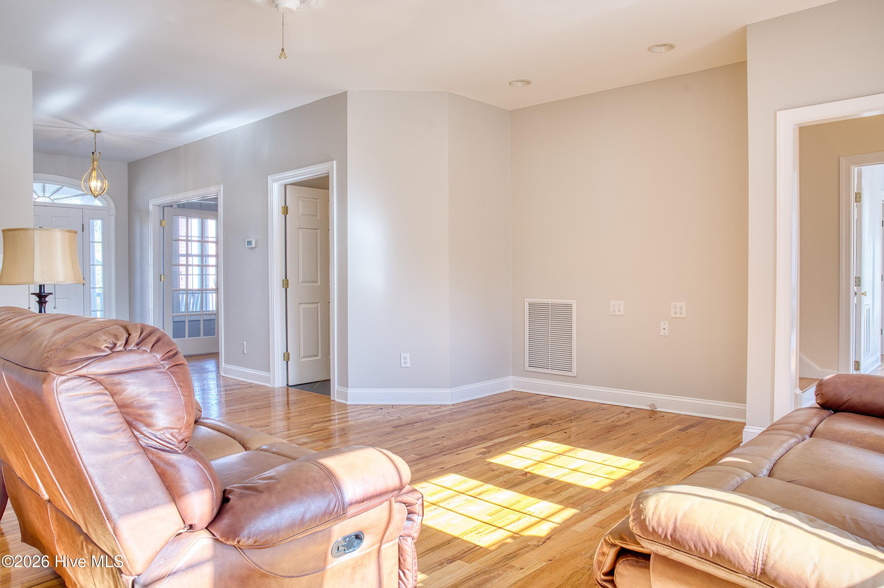 109 Fifth Avenue S Property Photo 16