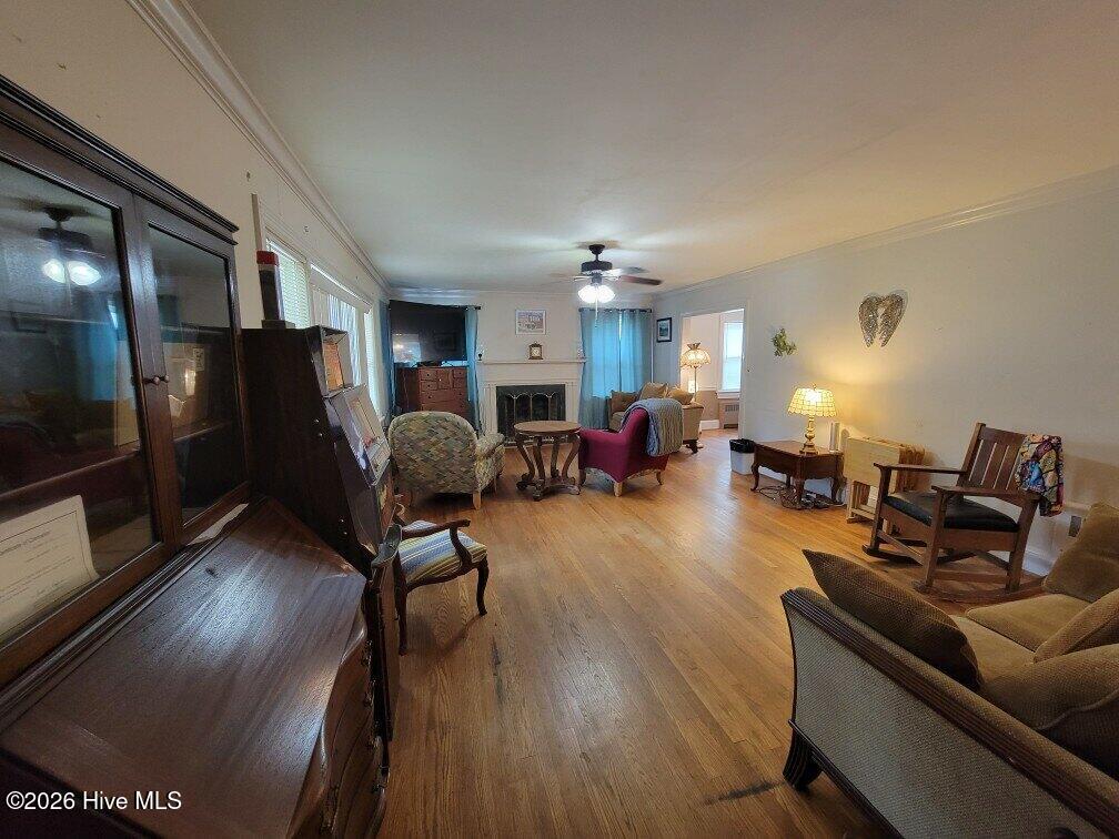 312 N West Street Property Photo 6