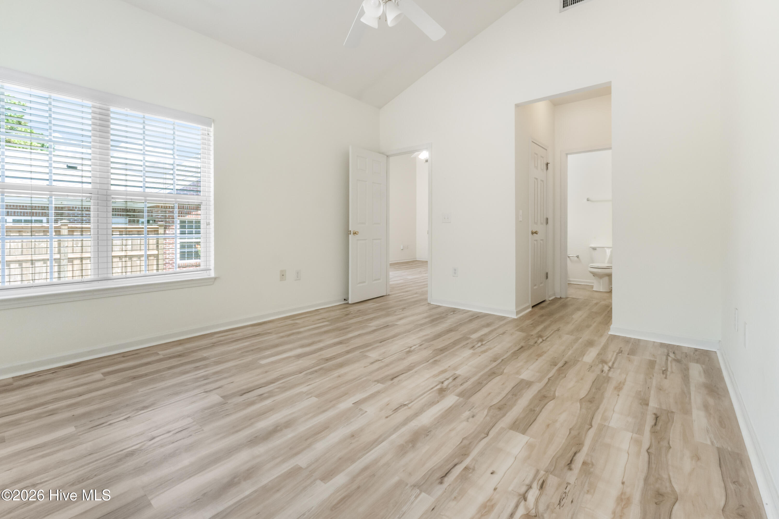 320 Hibiscus Way Property Photo 16