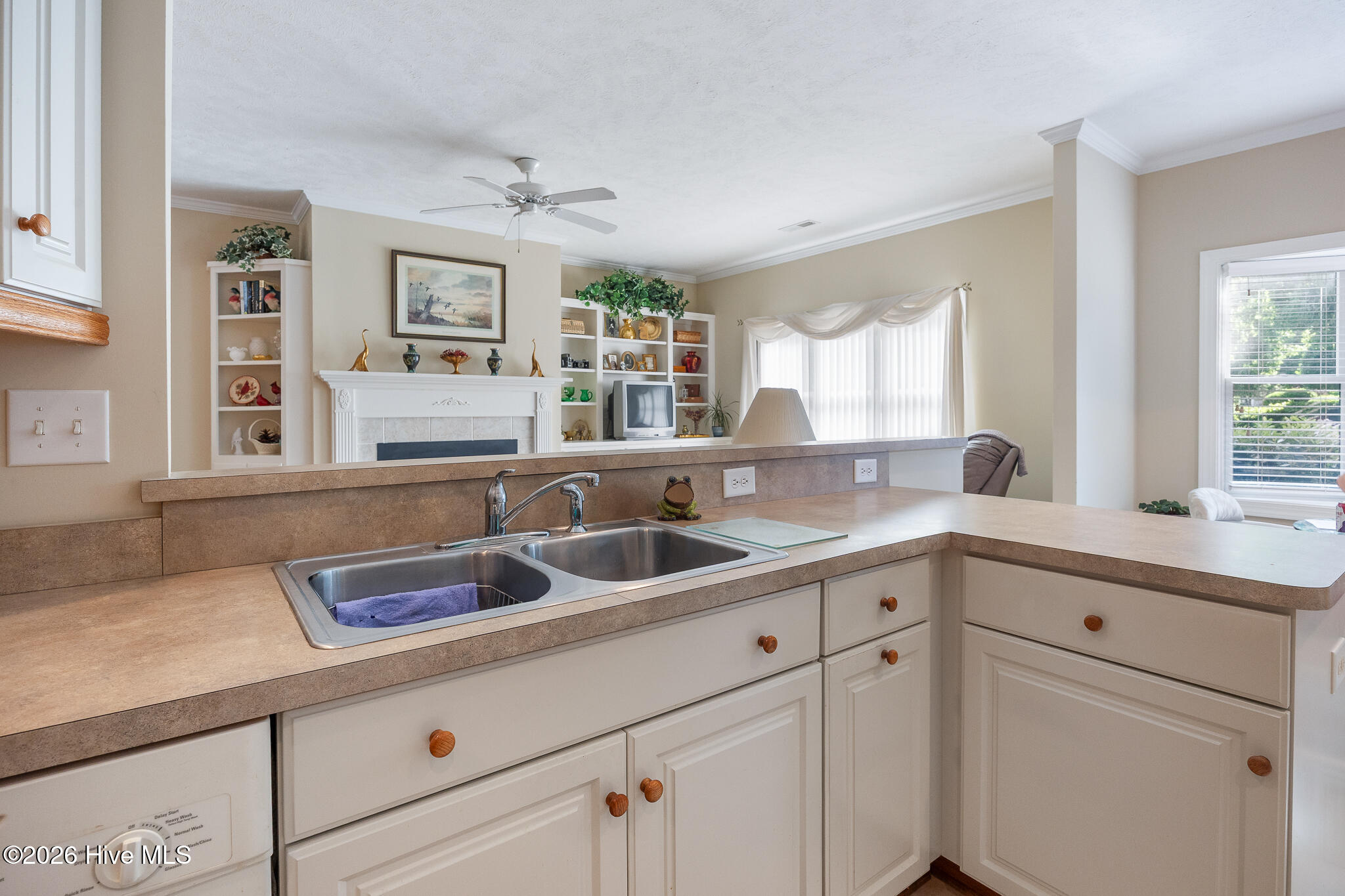 33 Winding Trail Property Photo 6