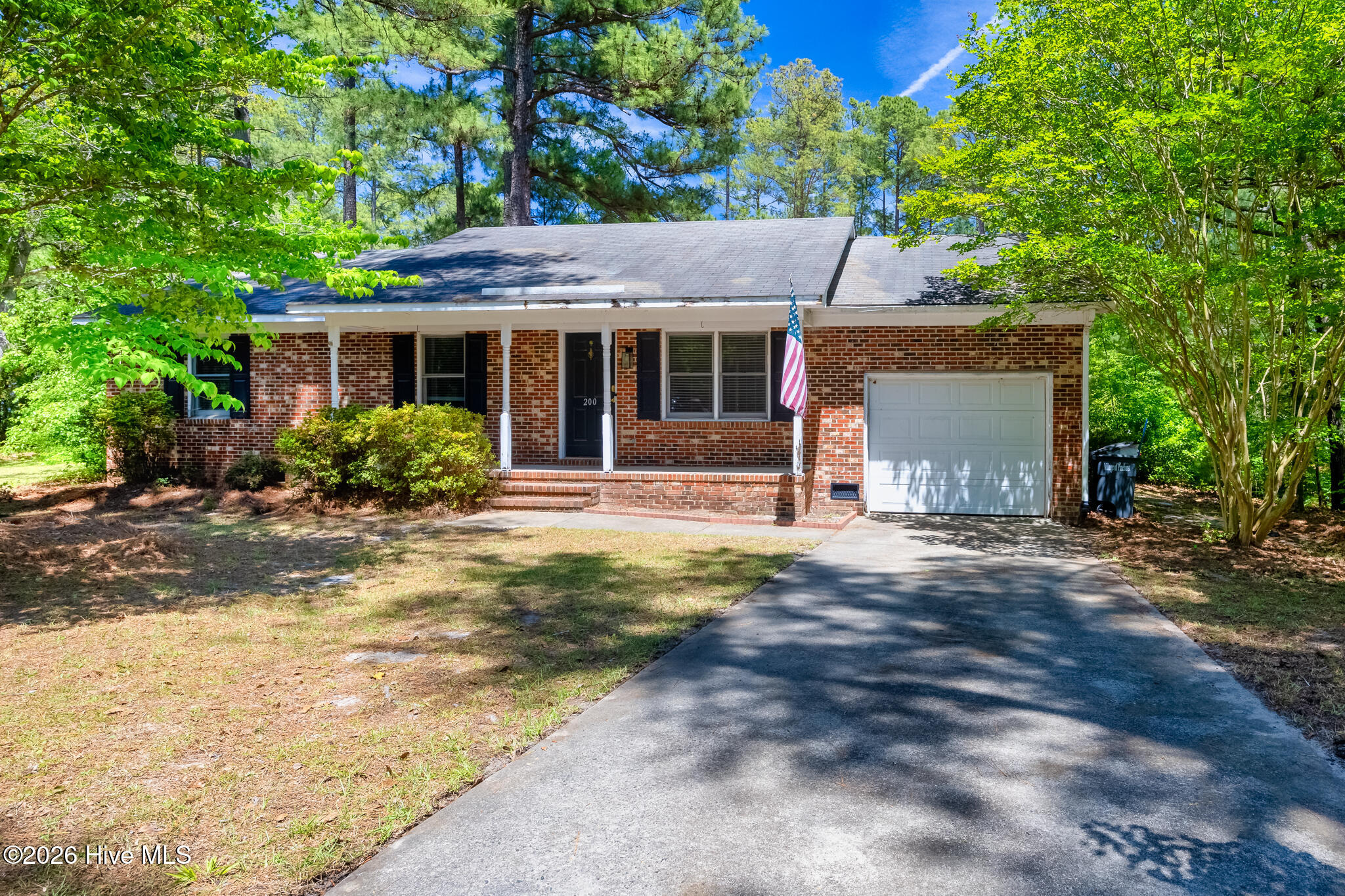 200 Sandhills Circle Property Photo 2