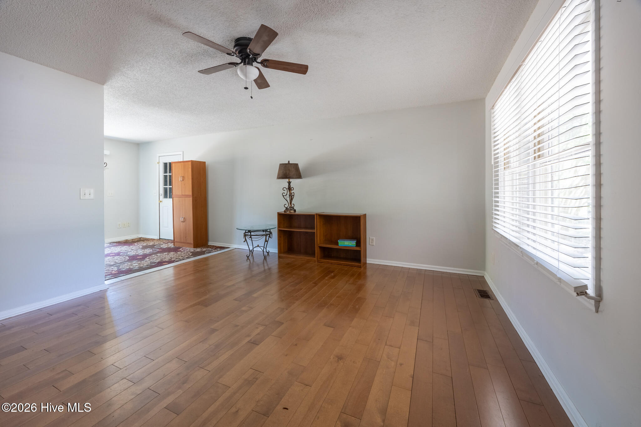 200 Sandhills Circle Property Photo 4
