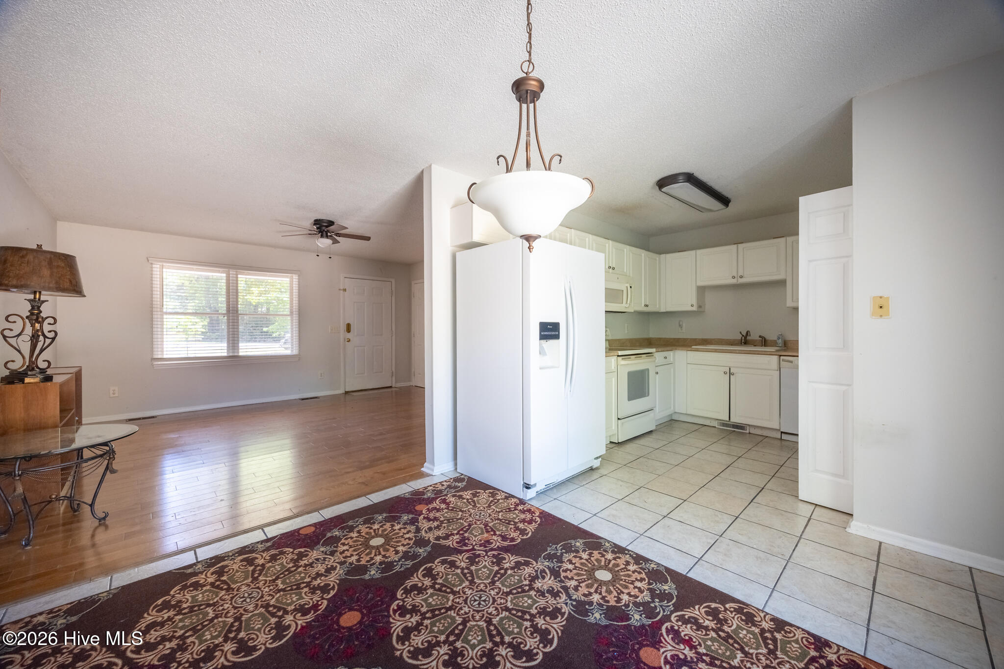 200 Sandhills Circle Property Photo 6