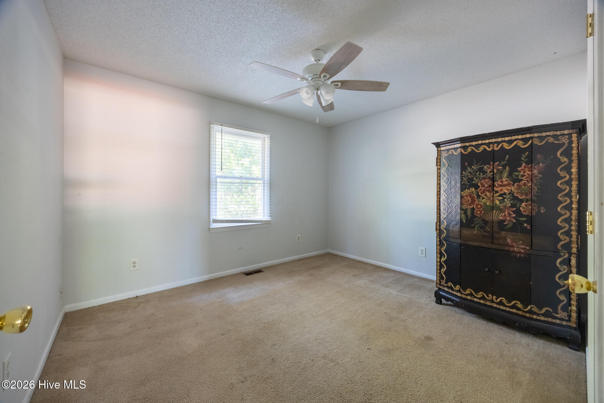 200 Sandhills Circle Property Photo 10
