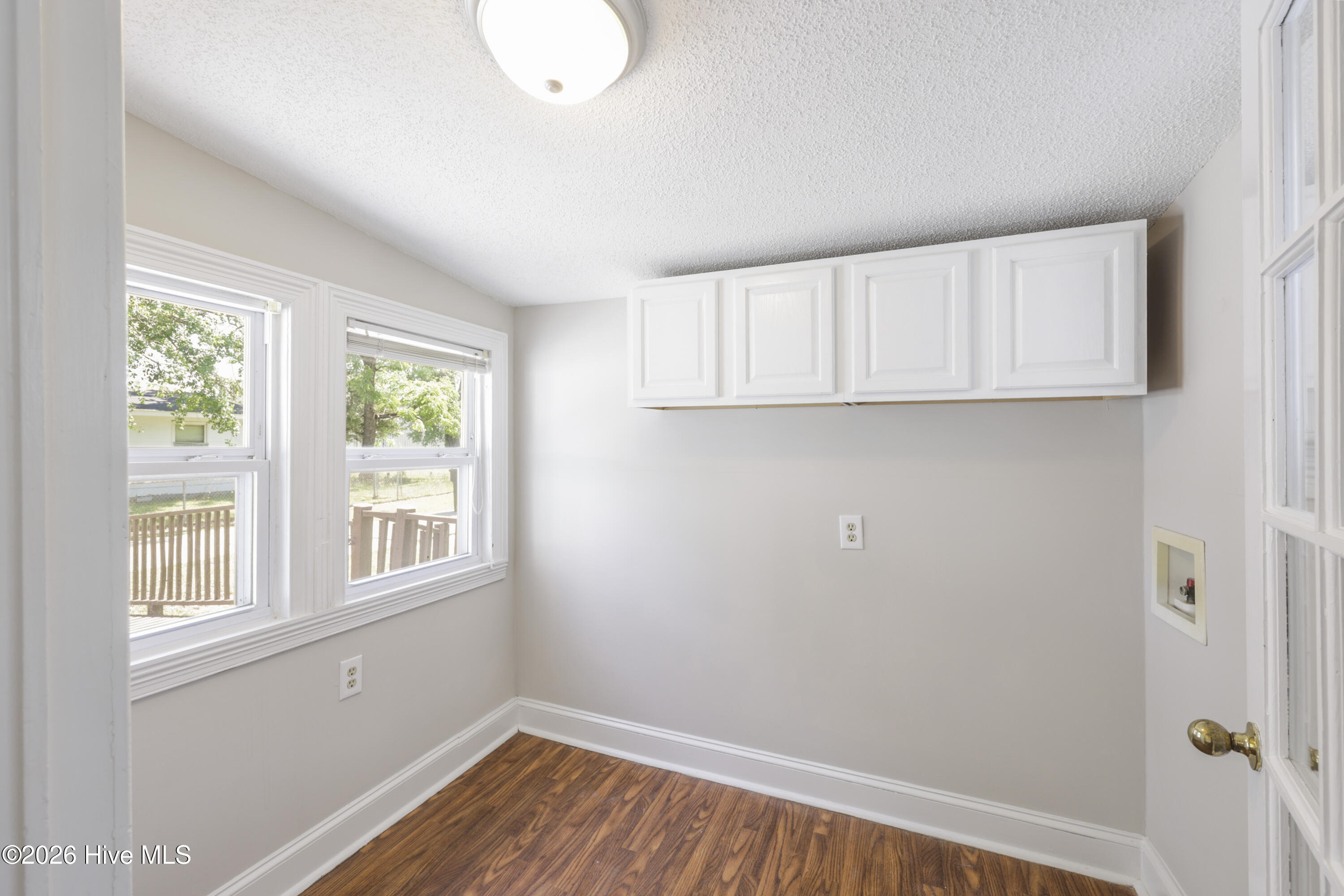 412 N George Street Property Photo 17
