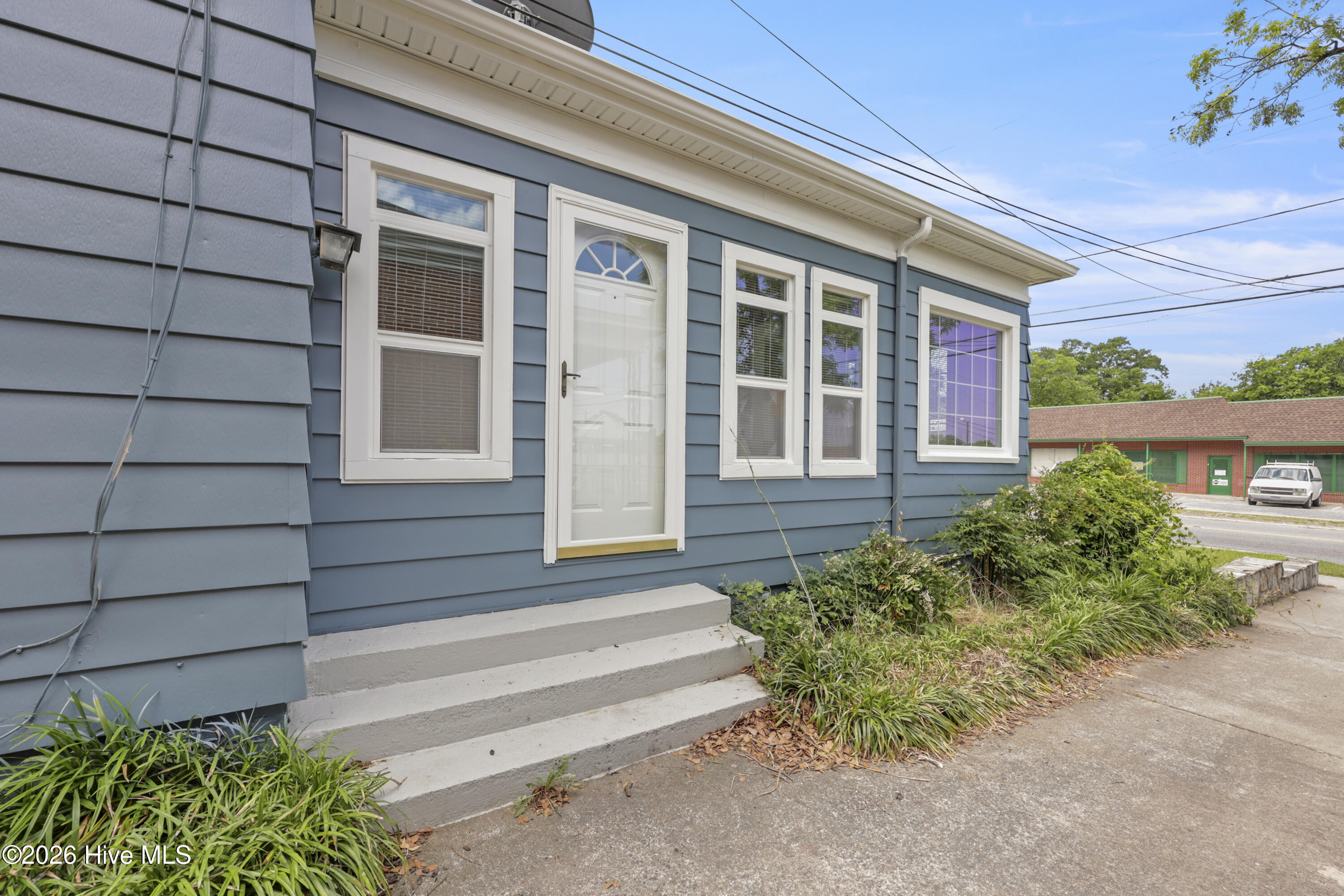 412 N George Street Property Photo 20