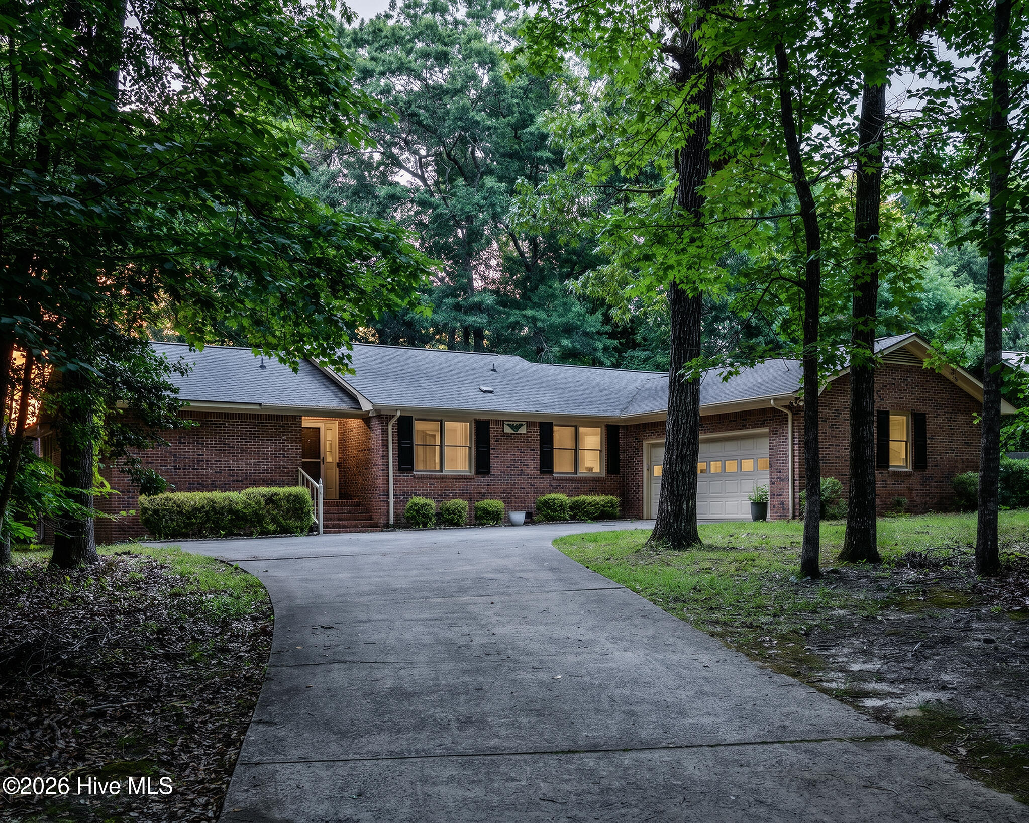 315 Gatewood Drive Property Photo 1