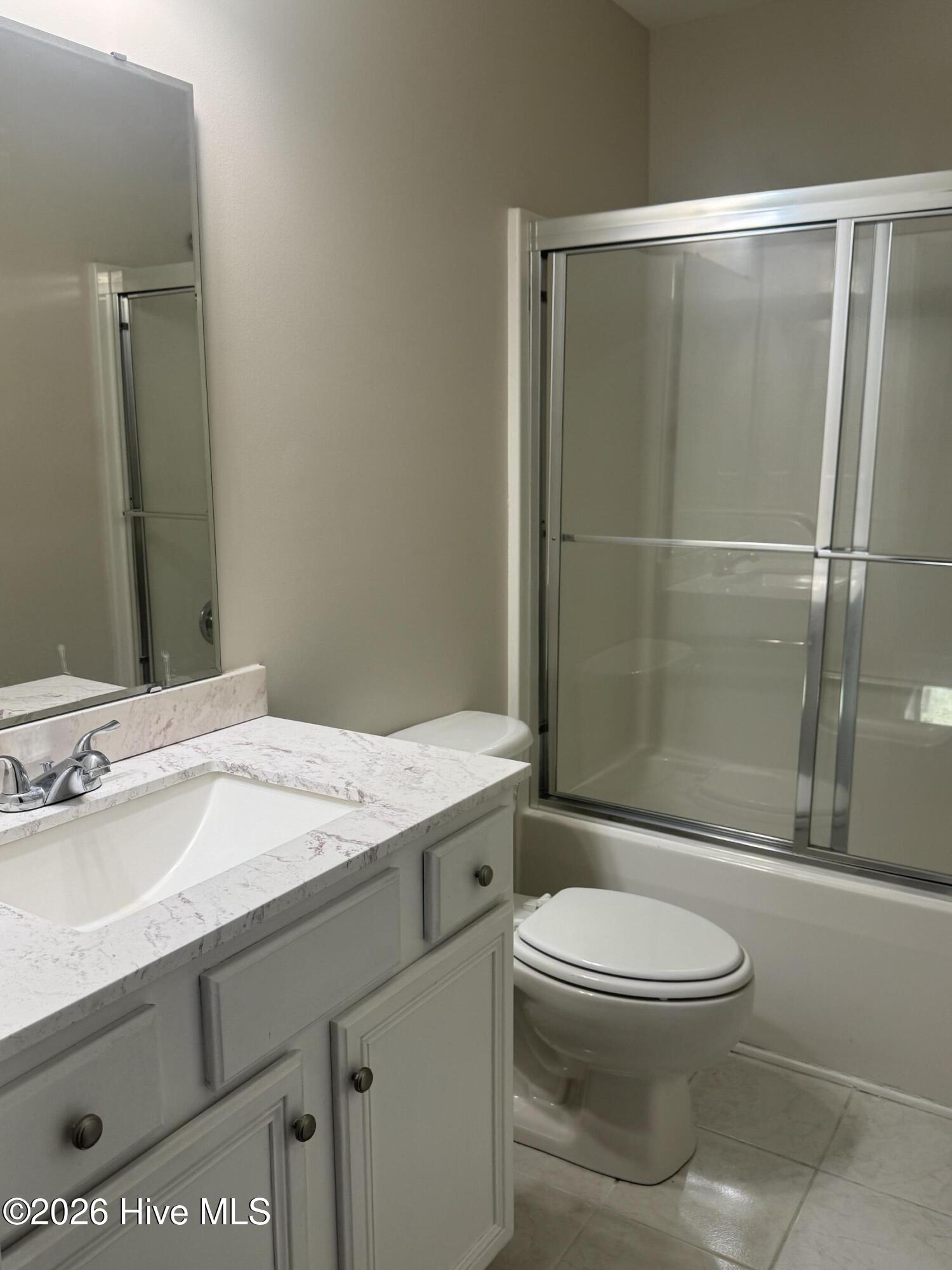 2055 Cambria Drive B Property Photo 13