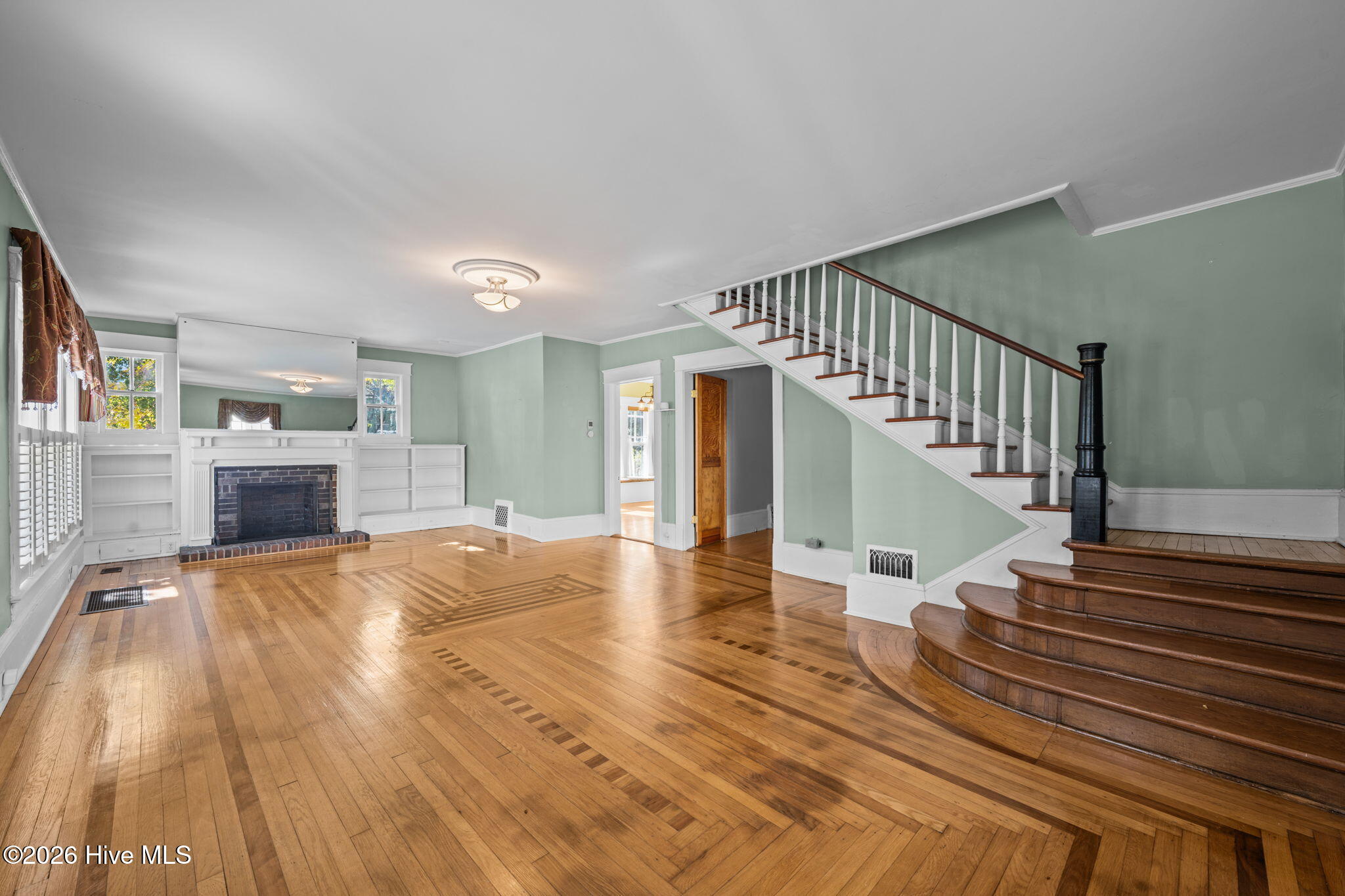 411 George Street Property Photo 5