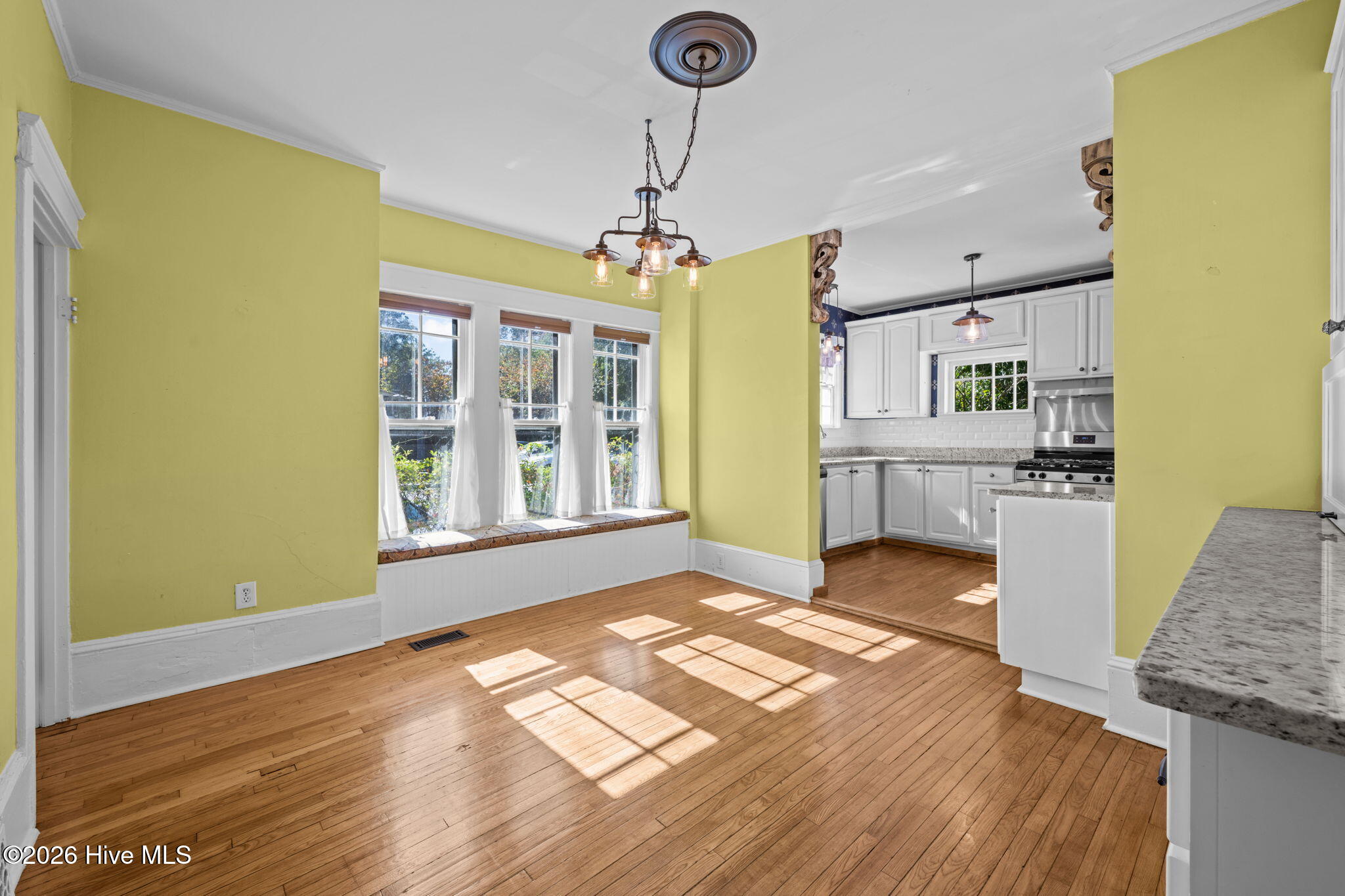 411 George Street Property Photo 9