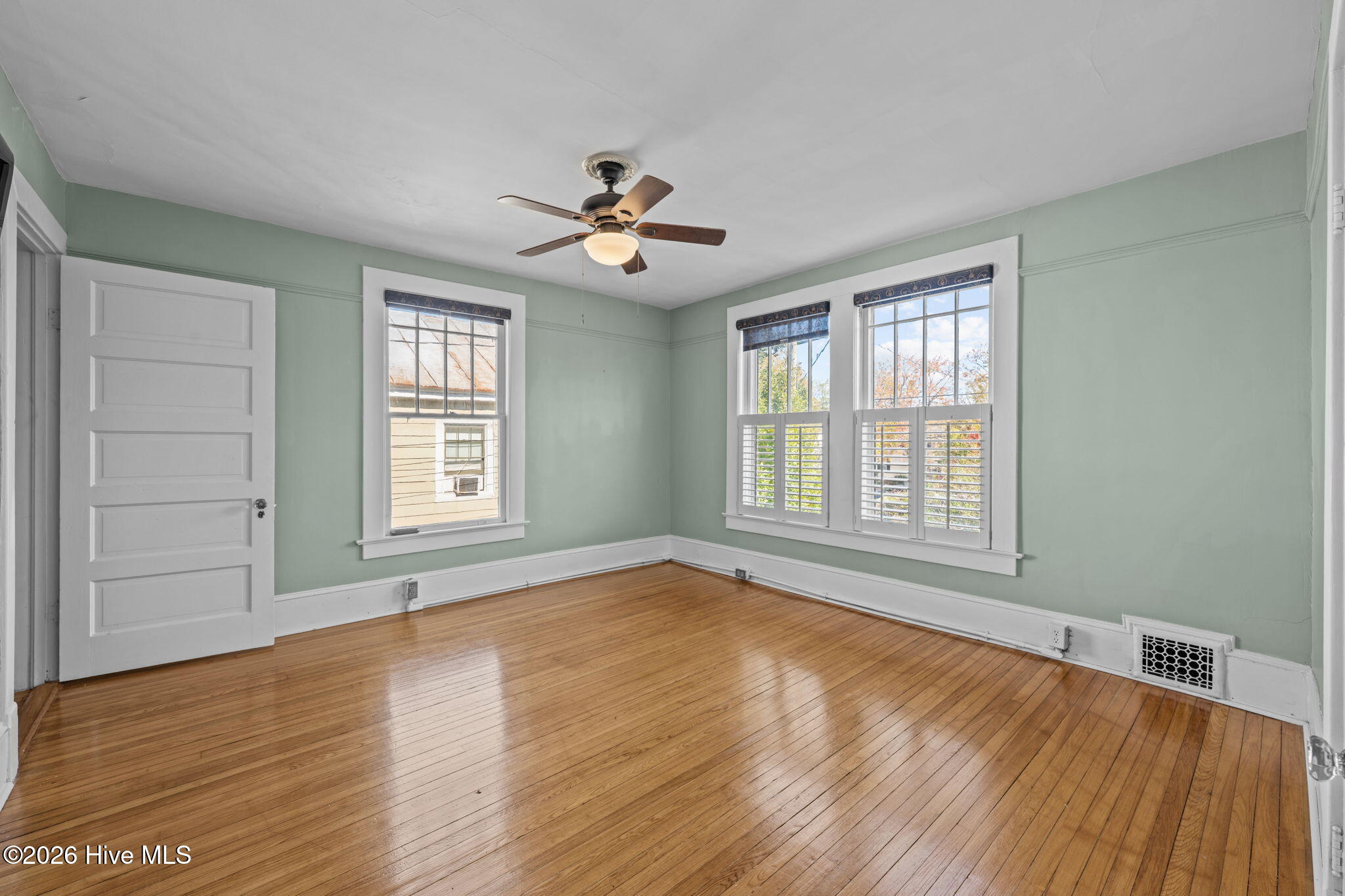 411 George Street Property Photo 19