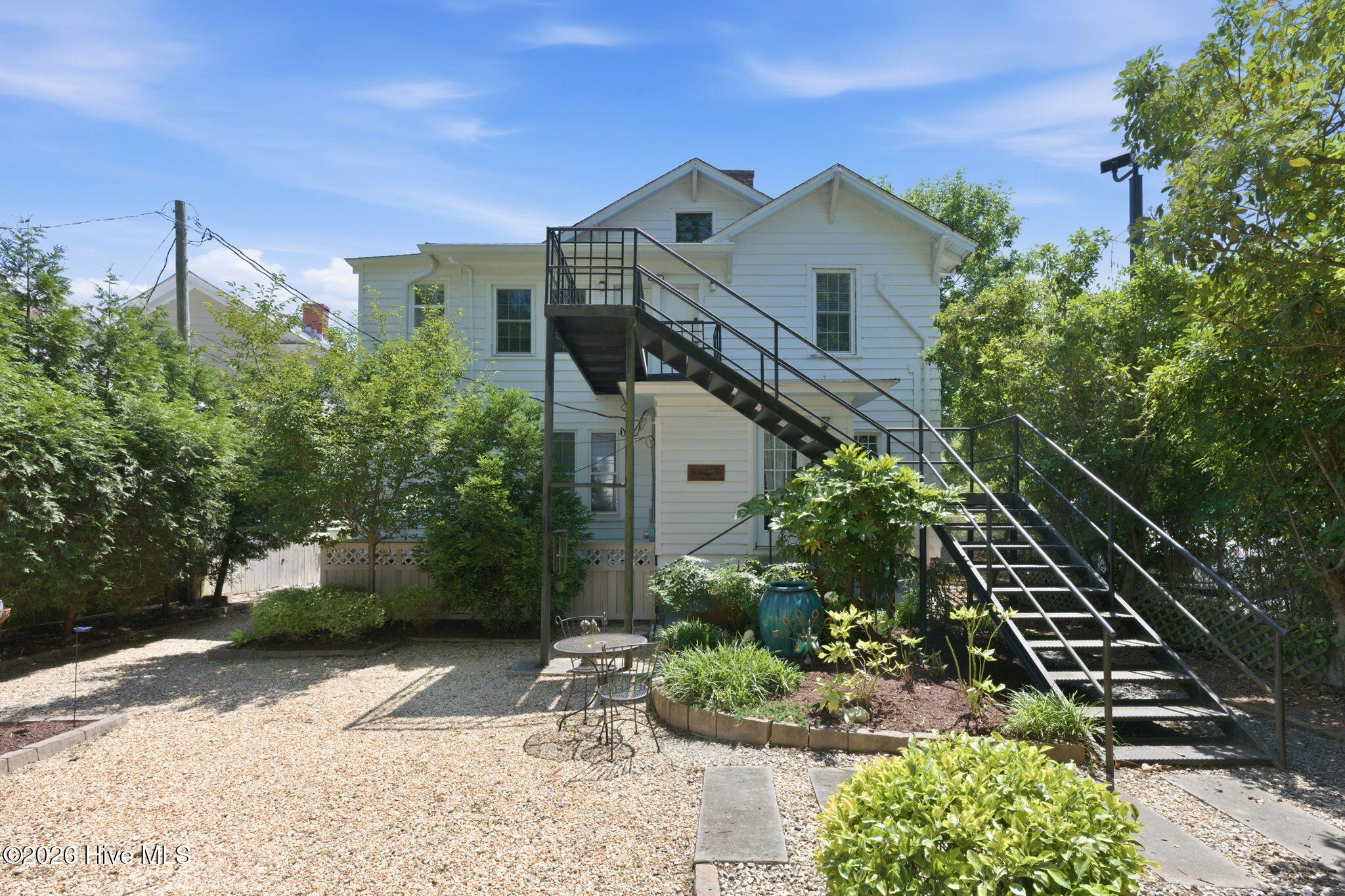 411 George Street Property Photo 23