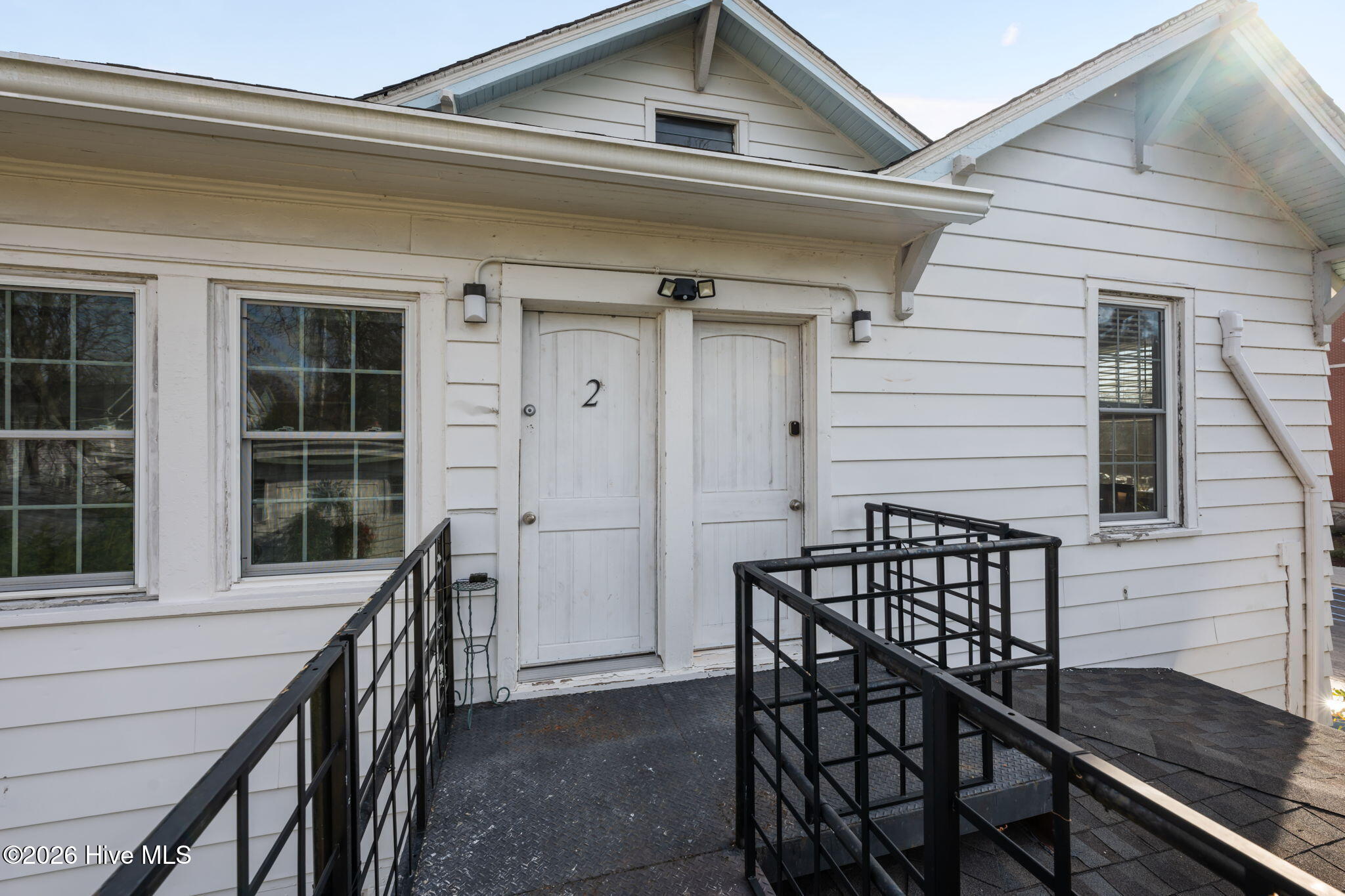 411 George Street Property Photo 25