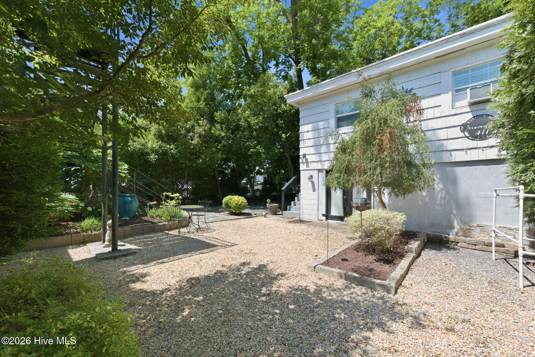 411 George Street Property Photo 38