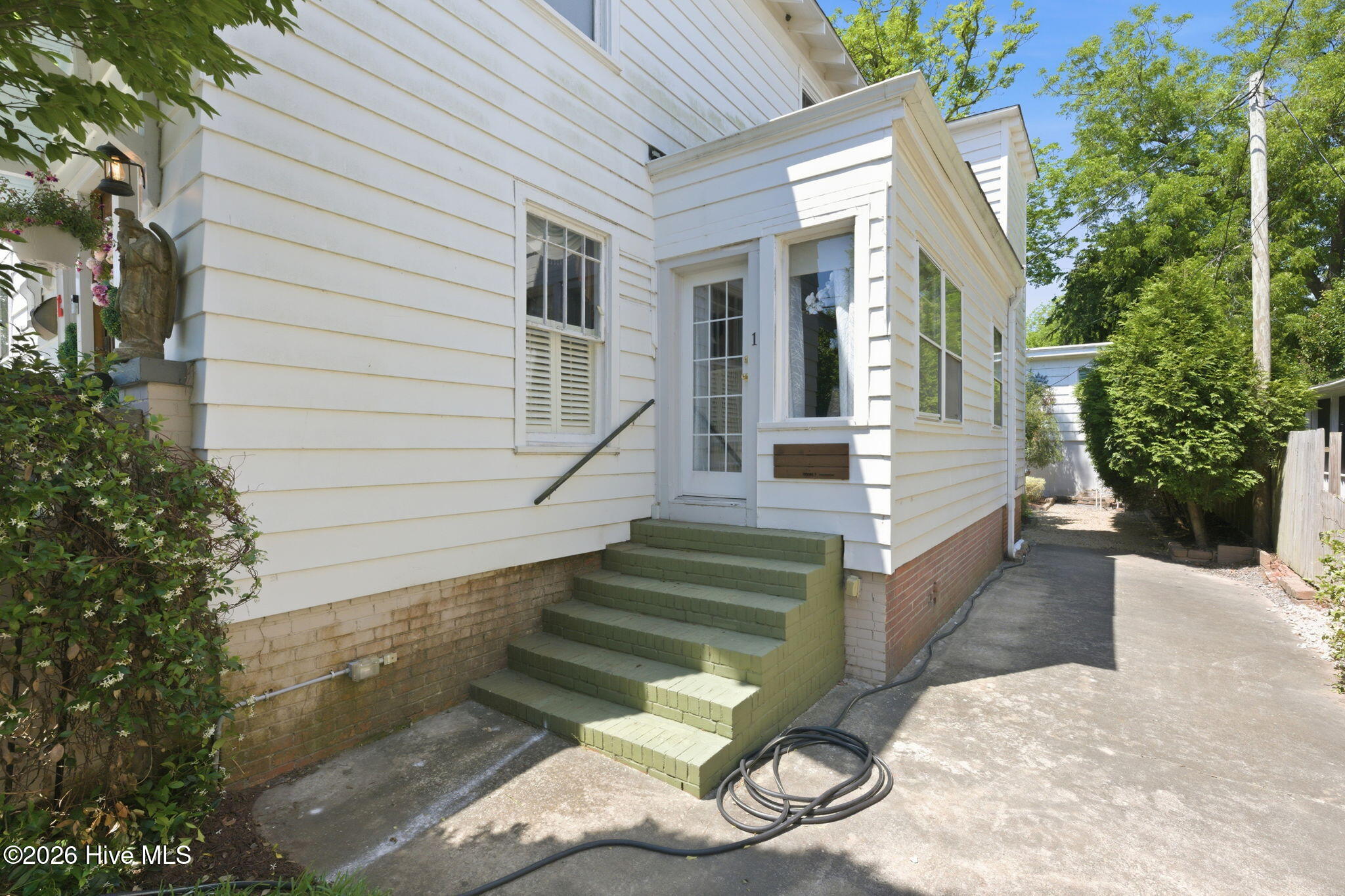 411 George Street Property Photo 69