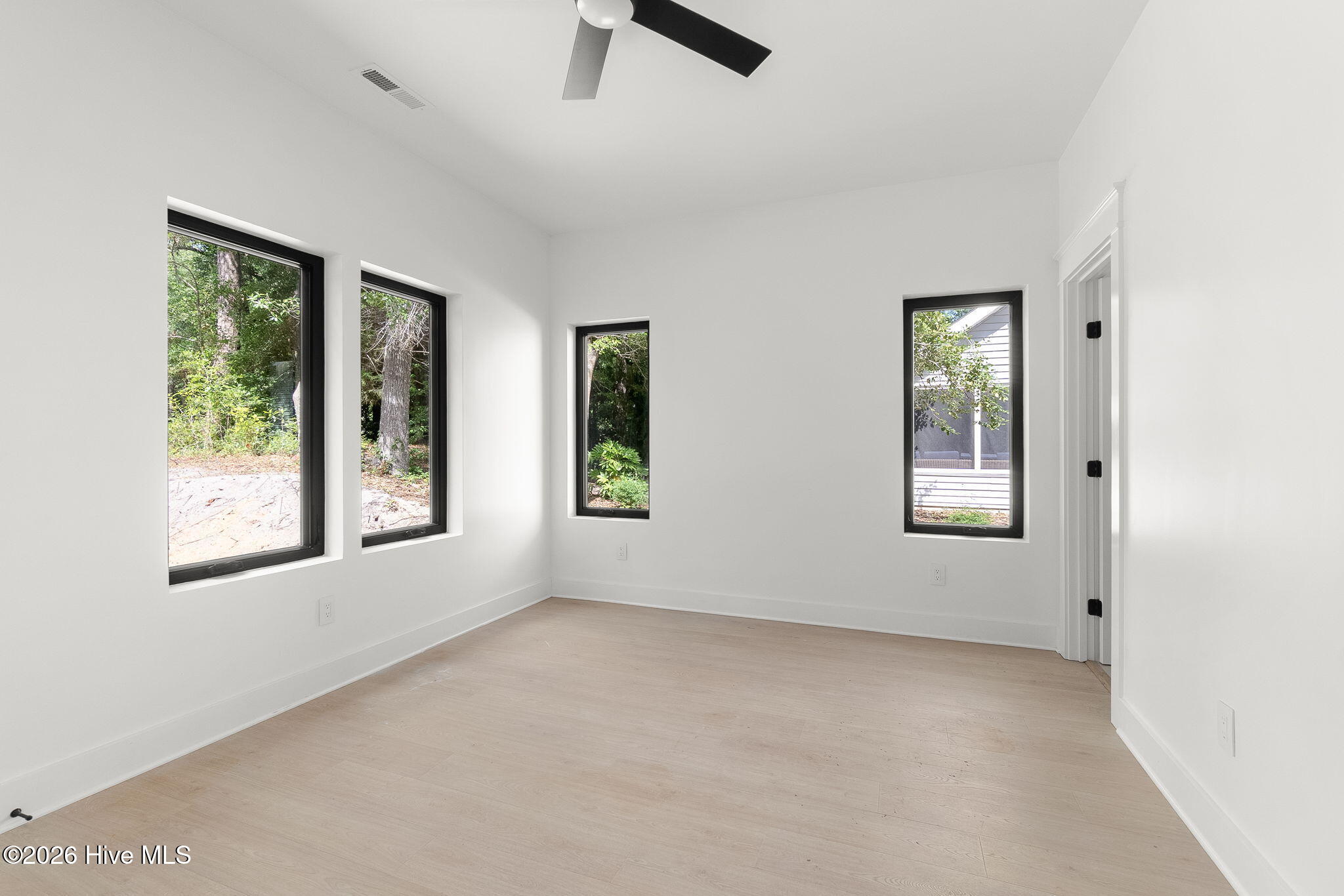 138 Mimosa Boulevard Property Photo 34