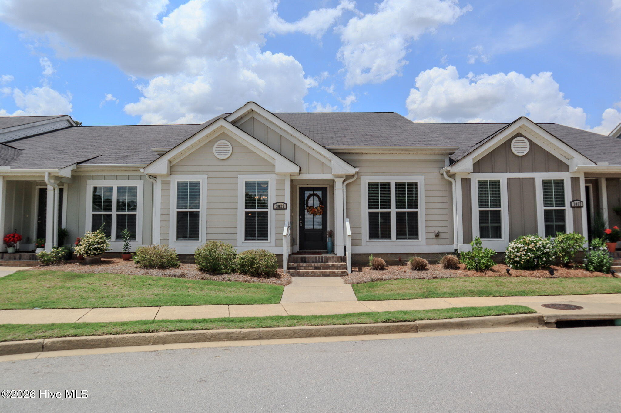 3039 Stanhope Drive Property Photo 2