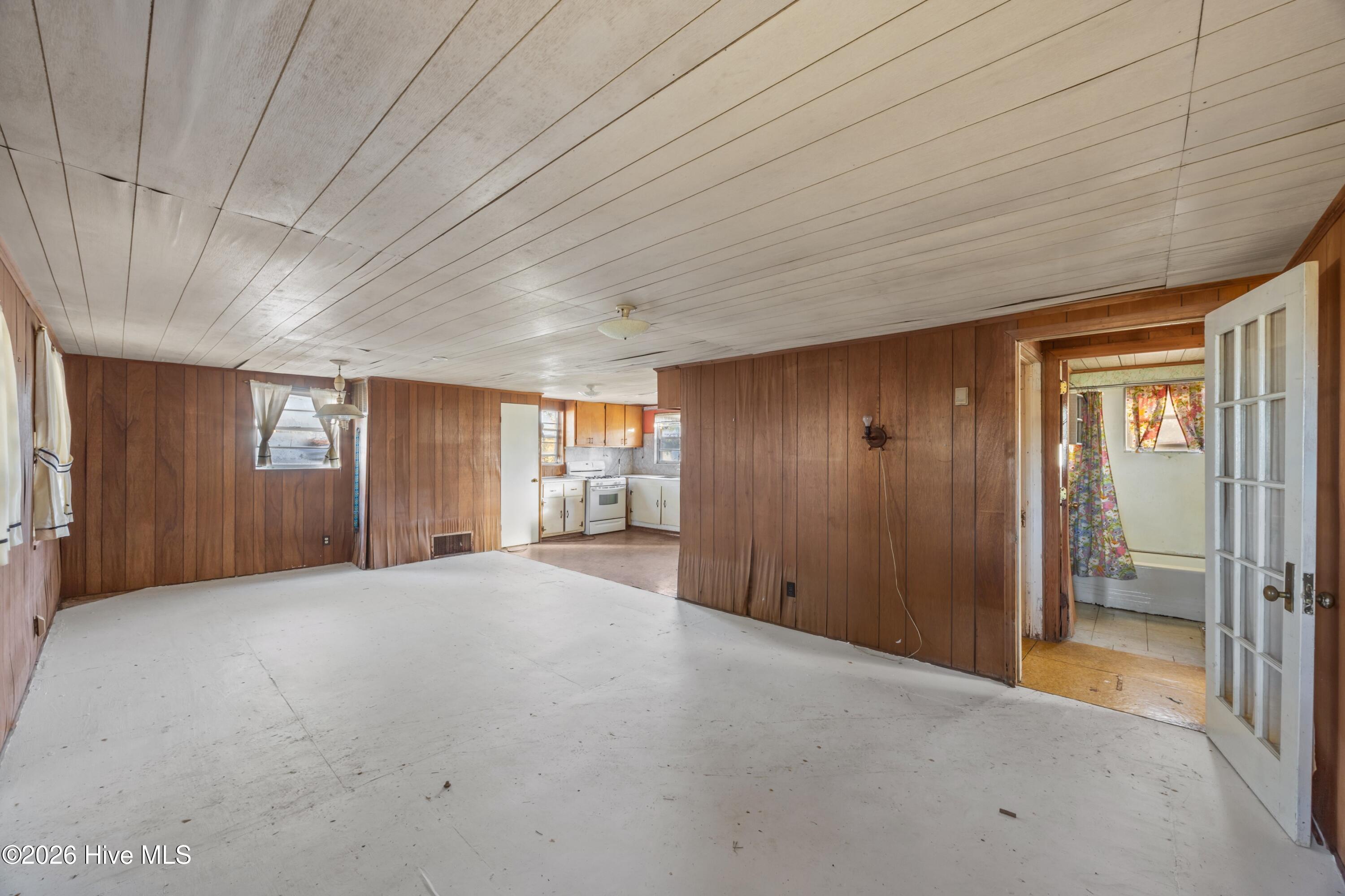 119 N Dawn Street Property Photo 14
