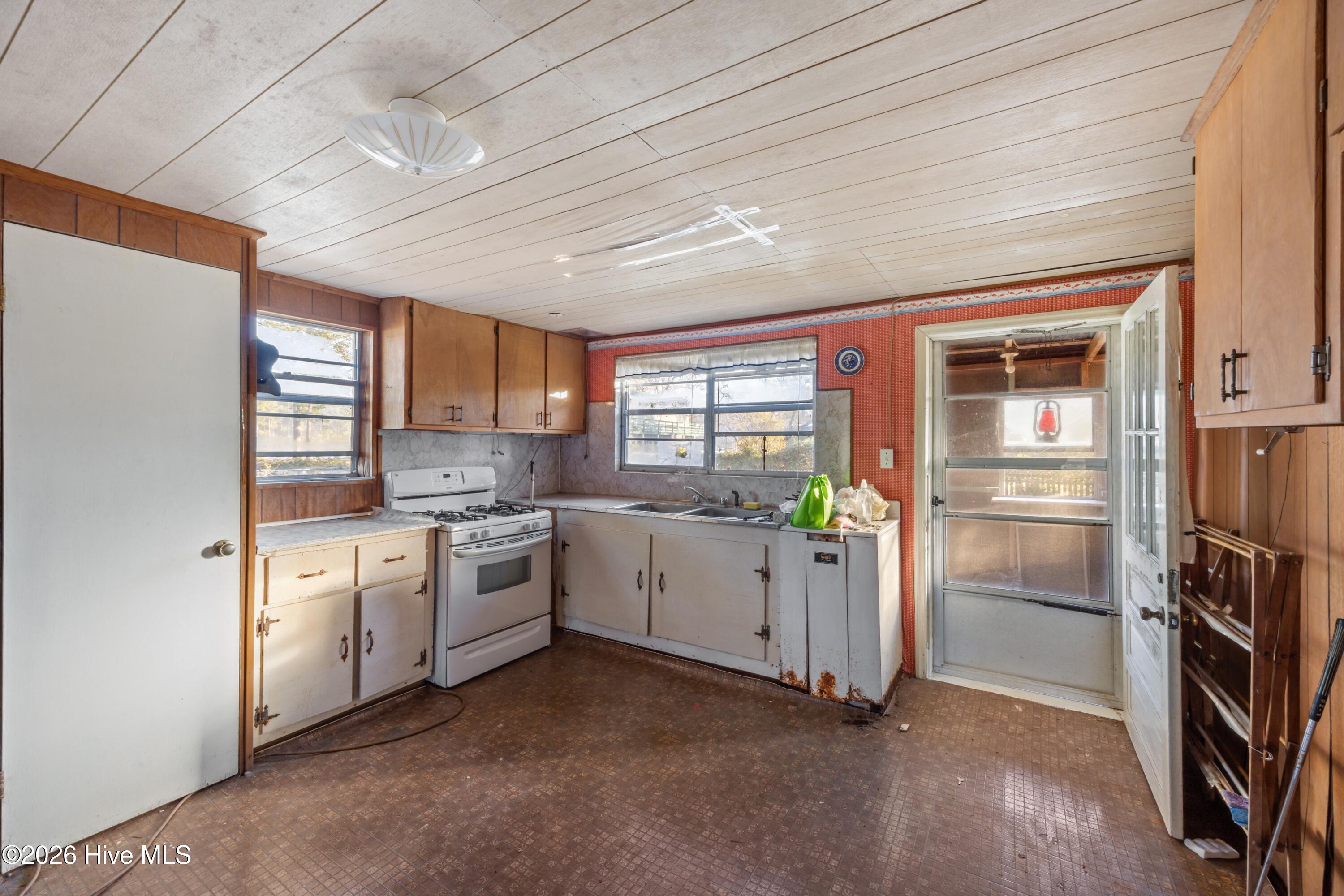 119 N Dawn Street Property Photo 16
