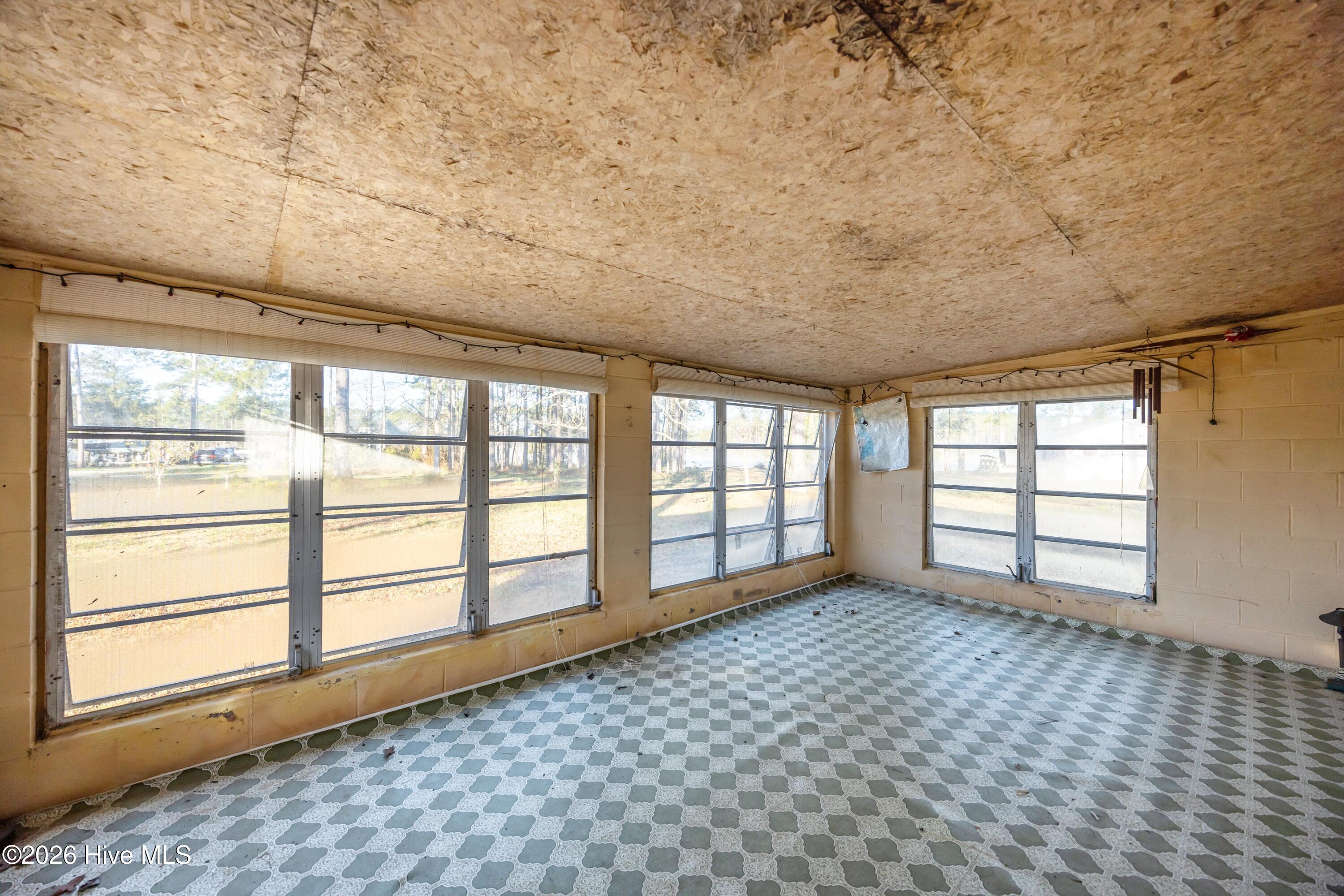 119 N Dawn Street Property Photo 20