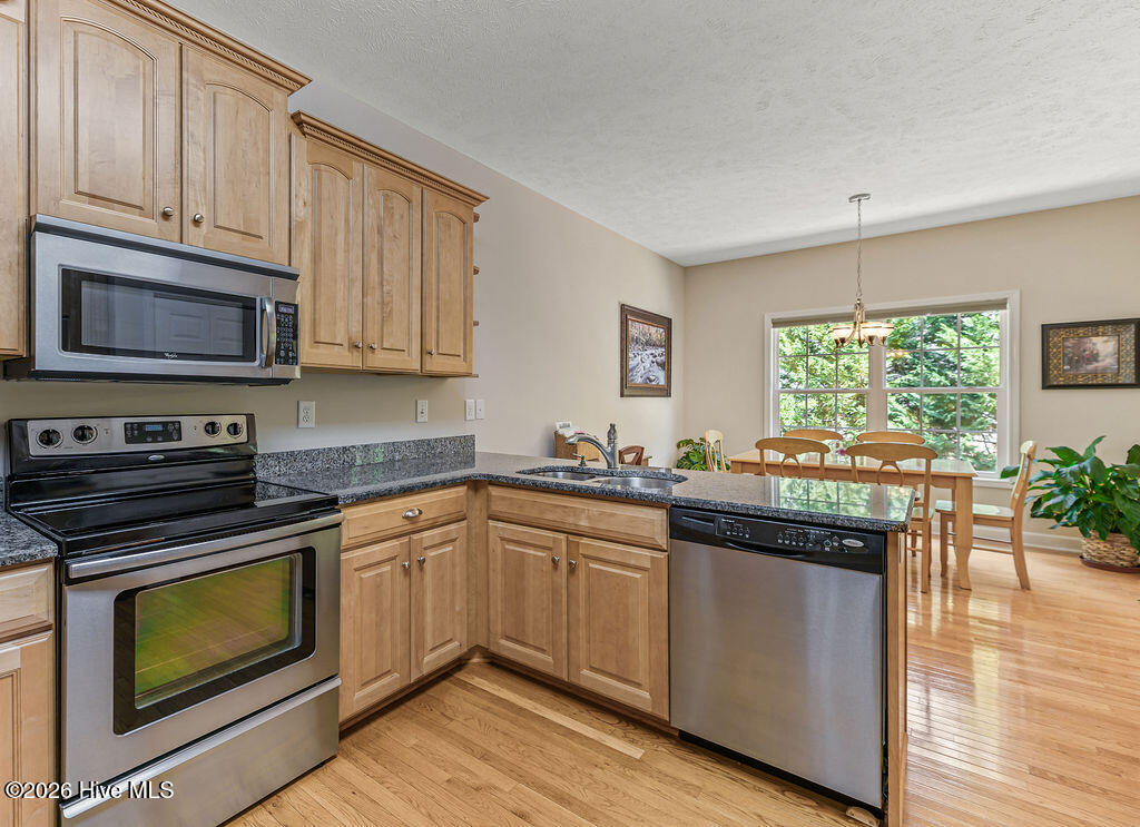 790 Diamondhead Drive S Property Photo 11